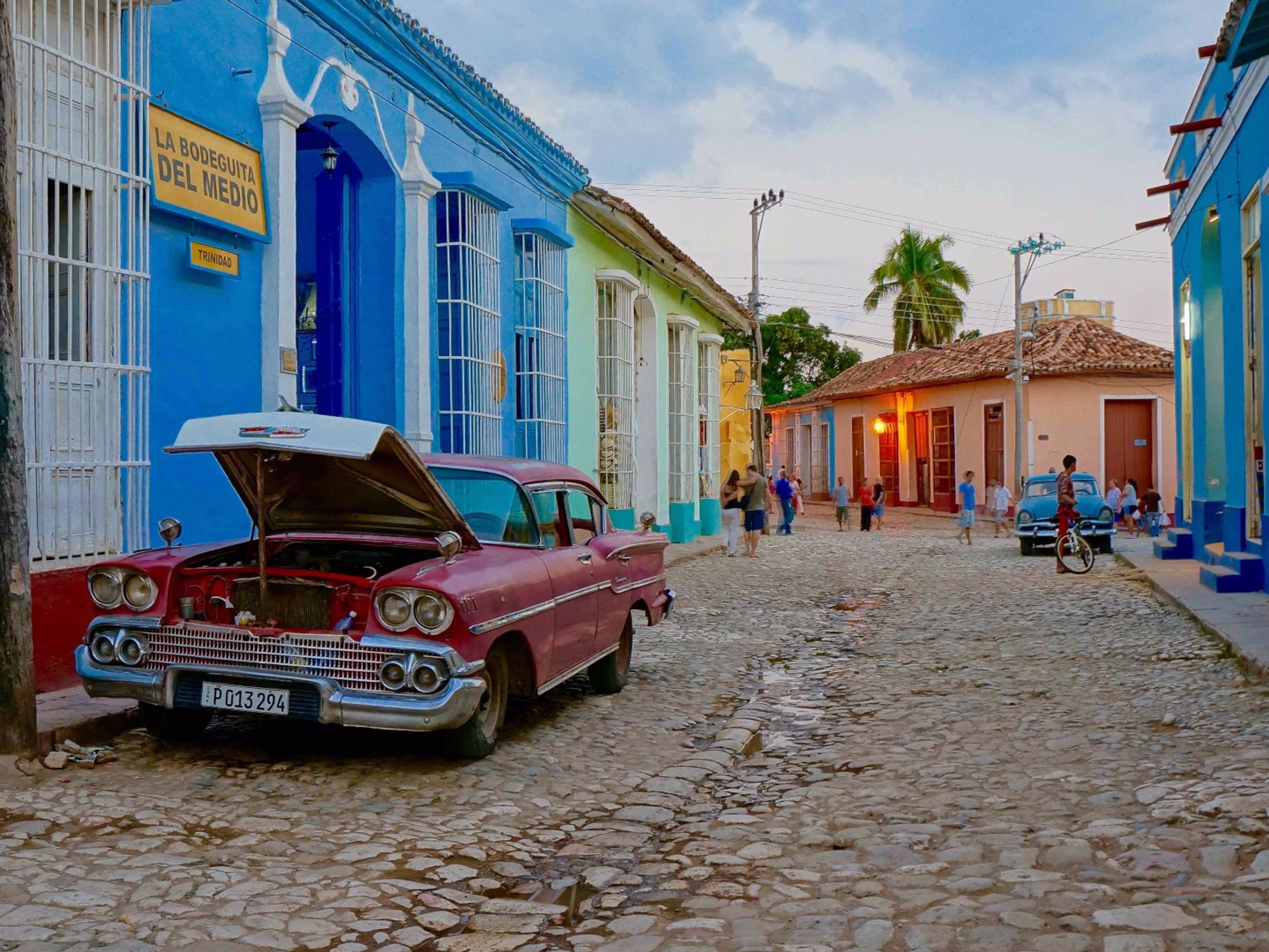 Tour "GIRO IN CARROZZA COLONIALE ATTRAVERSO LA CITTÀ DI TRINIDAD". Trinidad old city panoramic view, Sancti Spíritus