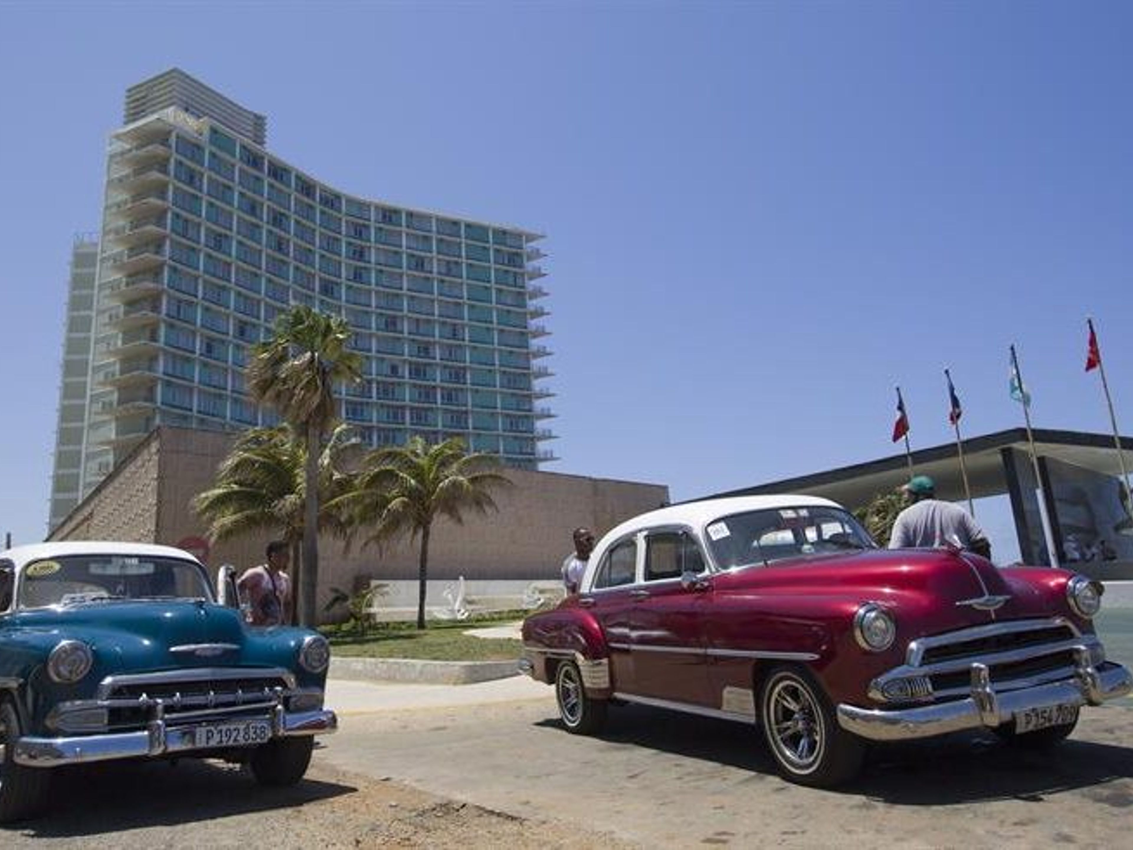 Excursão "HAVANA, ECOS DOS ANOS 50". Panoramic view of the Hotel Riviera