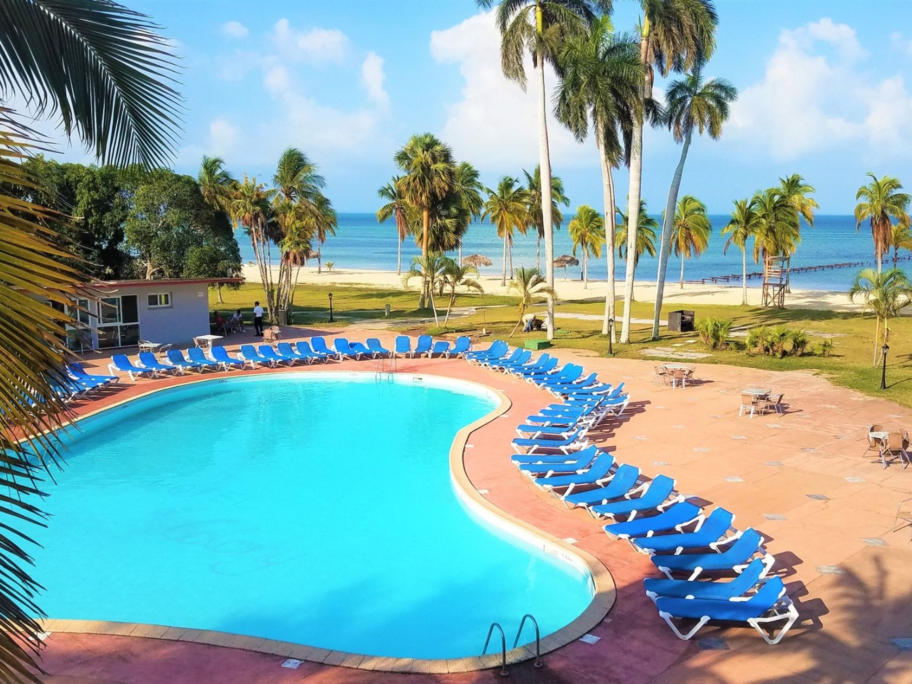 “ISLA DE LA JUVENTUD, AN ISLAND PARADISE TO THE SOUTH OF CUBA BY PLANE” Tour