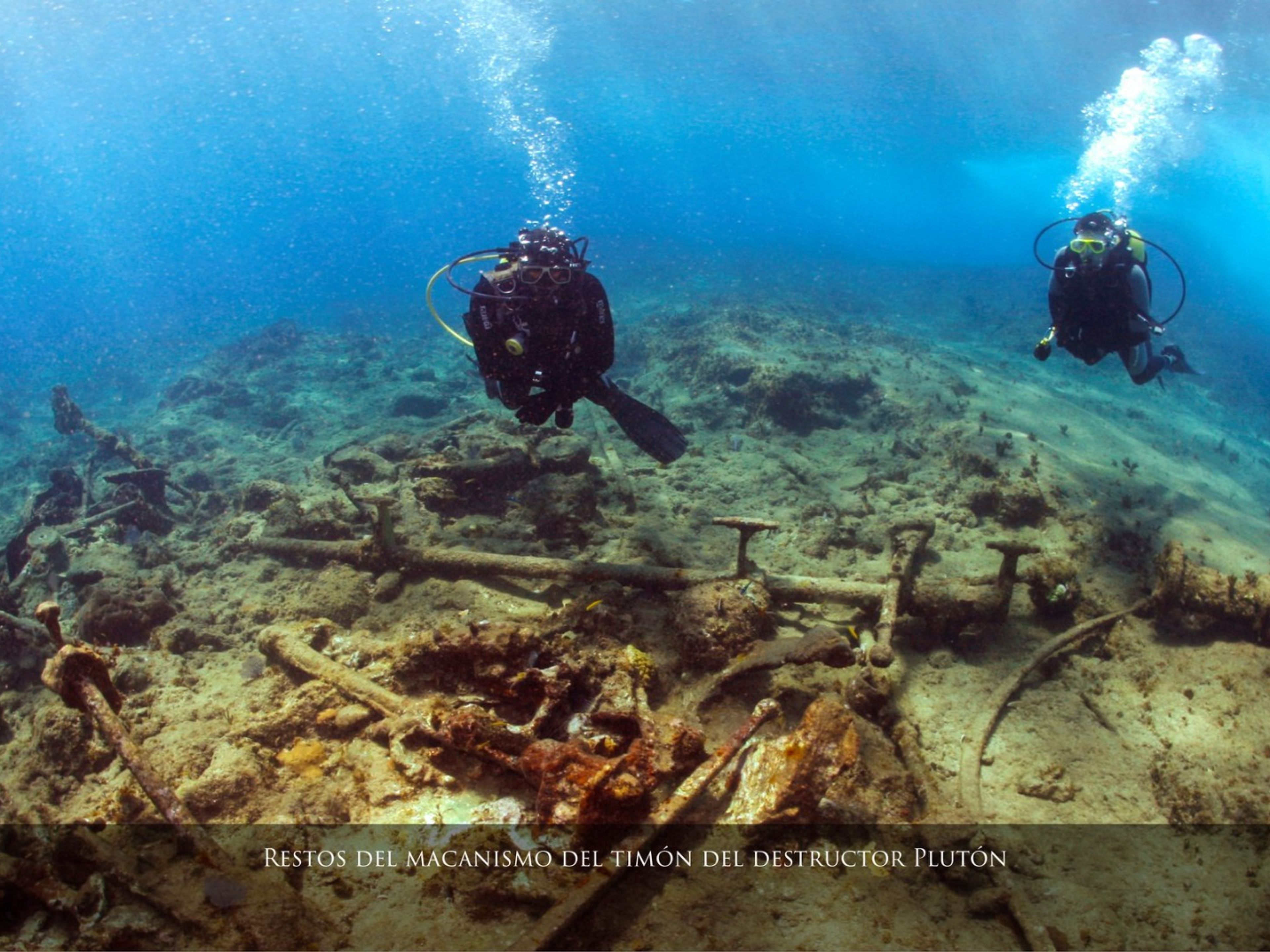 Scuba Diving in Wrecks of the Hispanic - Cuban and North American War of 1898. "DESTROYER PLUTON".. Remains of the rudder mechanism, DIVING IN WRECKS OF THE HISPANIC - CUBAN - NORTH AMERICAN WAR OF 1898. "PLUTON DESTROYER".