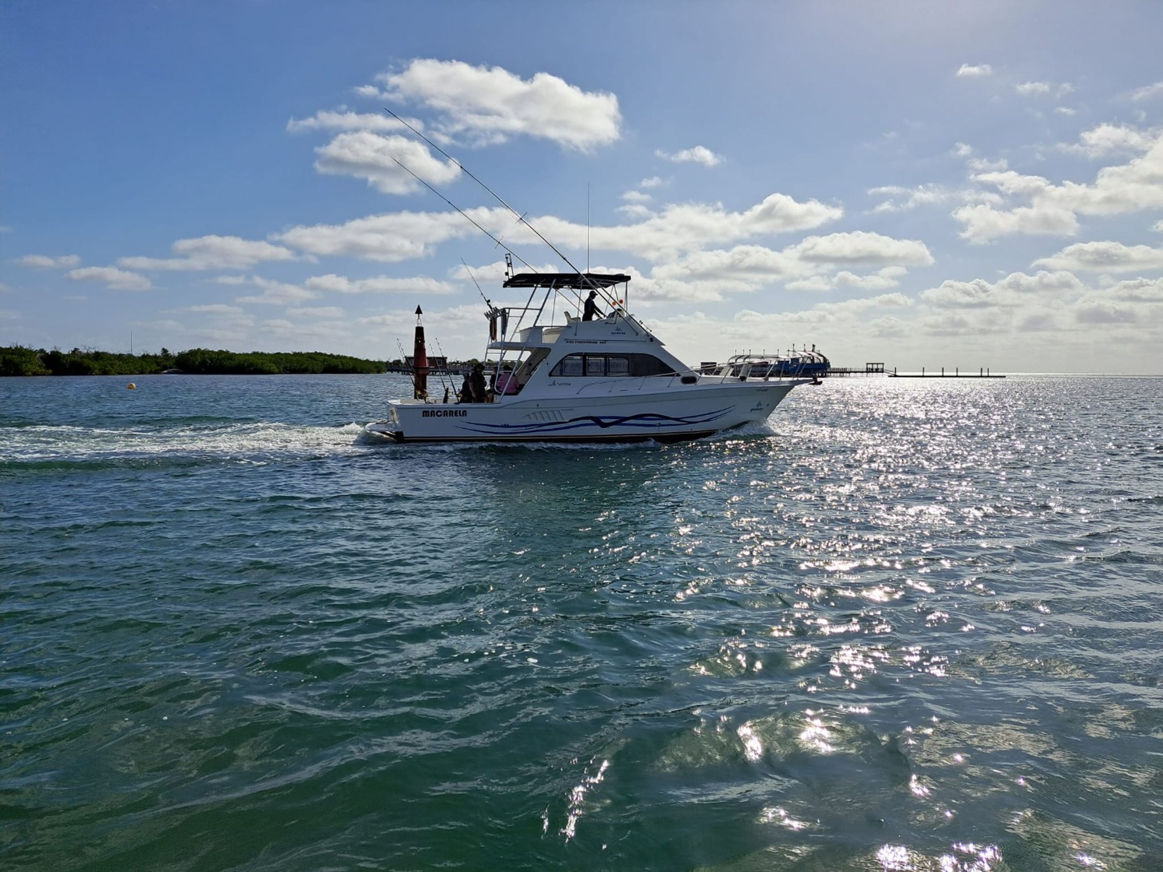 Tour "PÊCHE EN HAUTE MER EXCLUSIVE À JARDINES DEL REY (JOURNÉE COMPLÈTE DE 6 HEURES) (JUSQU'À 4 PAX)". “EXCLUSIVE DEEP SEA FISHING IN JARDINES DEL REY (FULL DAY 6 HRS (UP TO 4 PAX)“ Tour, Ciego de Ávila, Cuba.