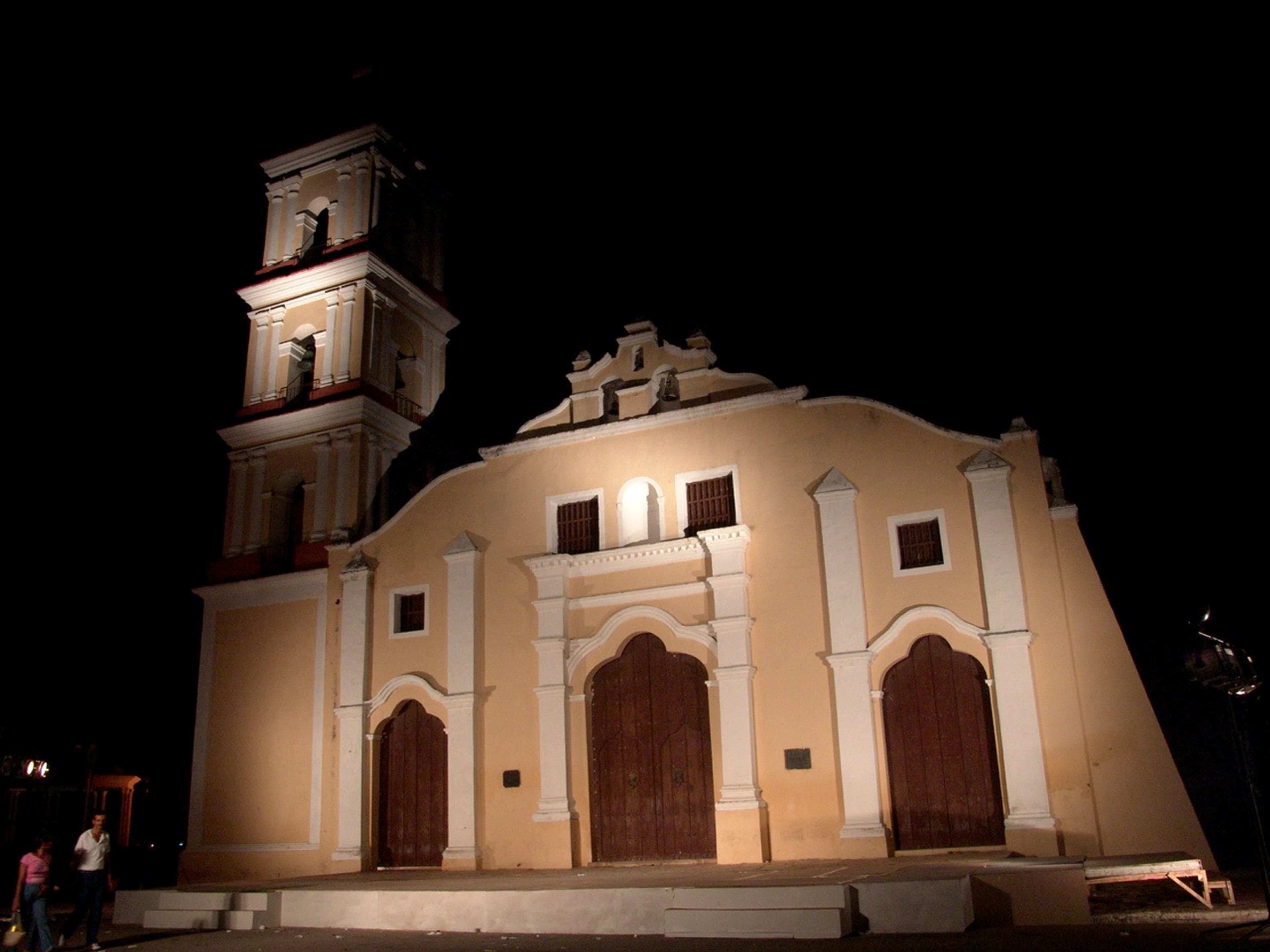 Excursión “NOCHE EN REMEDIOS”. Cathedral of San Juan de los Remedios panoramic view