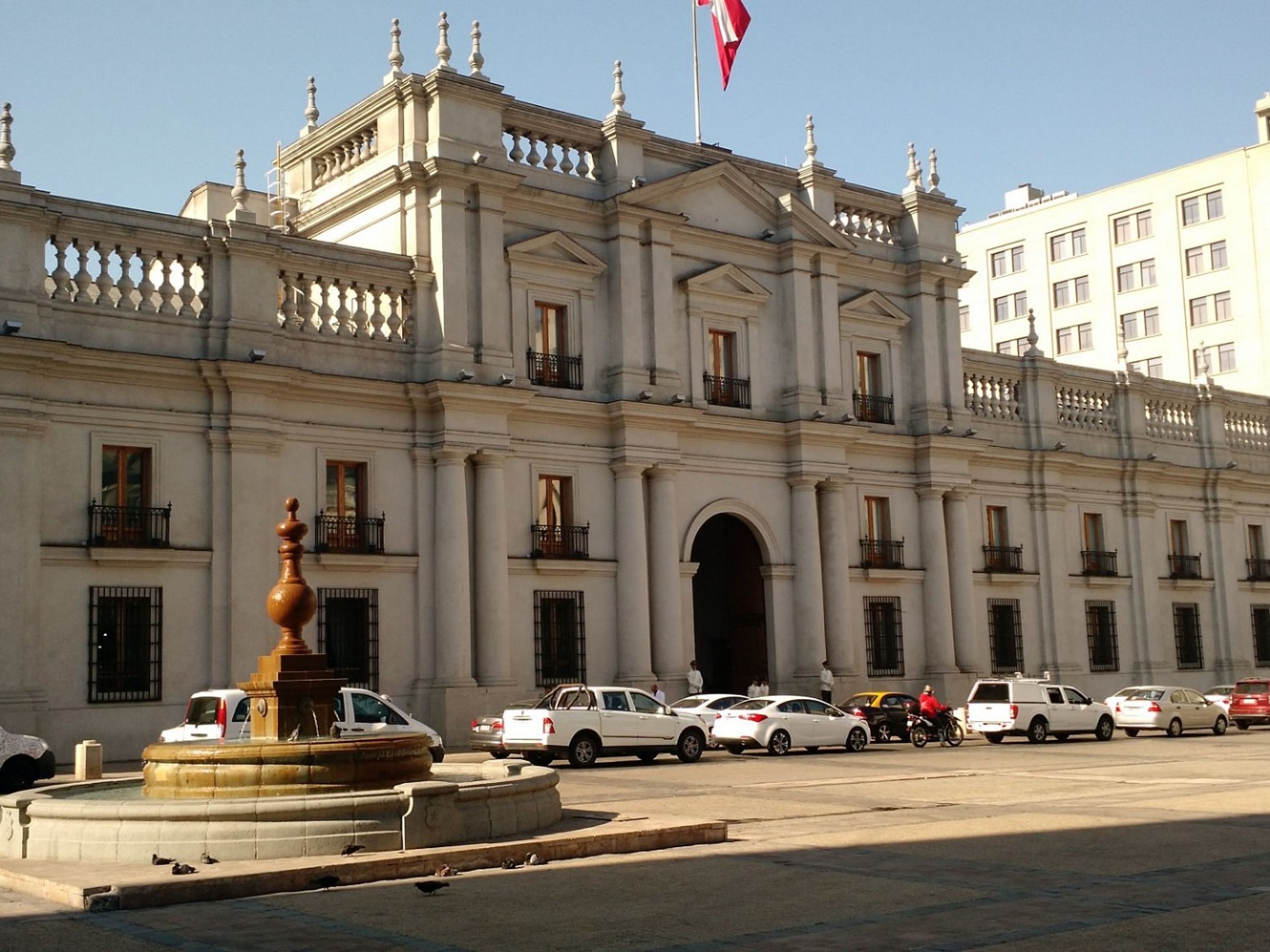 “SANTIAGO CITY TOUR (WITHOUT CERRO SANTA LUCÍA) + TIME FOR LUNCH” Tour