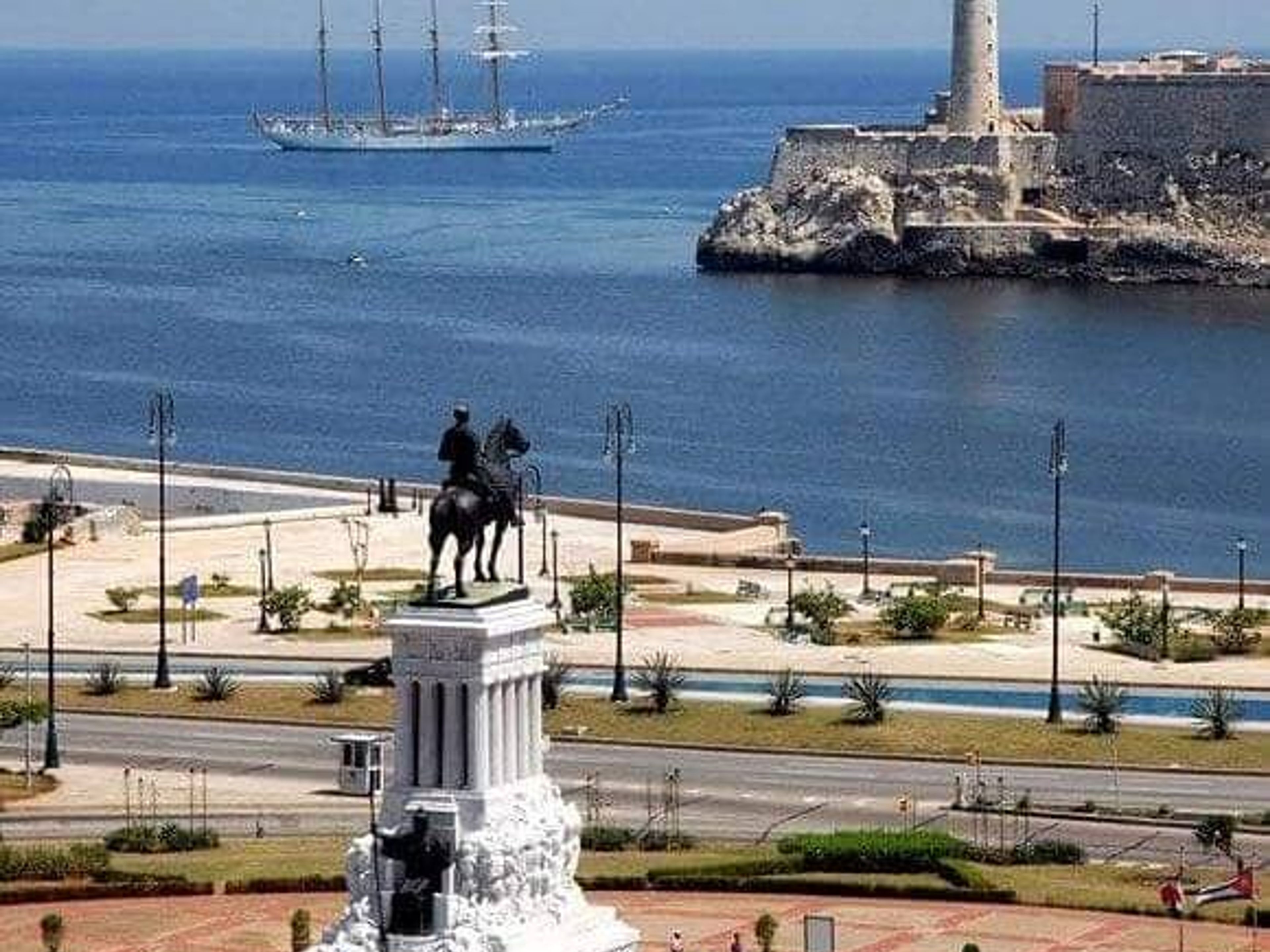 Excursão "HAVANA, O ANTEMURAL E A CHAVE DO NOVO MUNDO". Monument to General Máximo Gómez panoramic view, Old Havana, La Habana, Cuba.