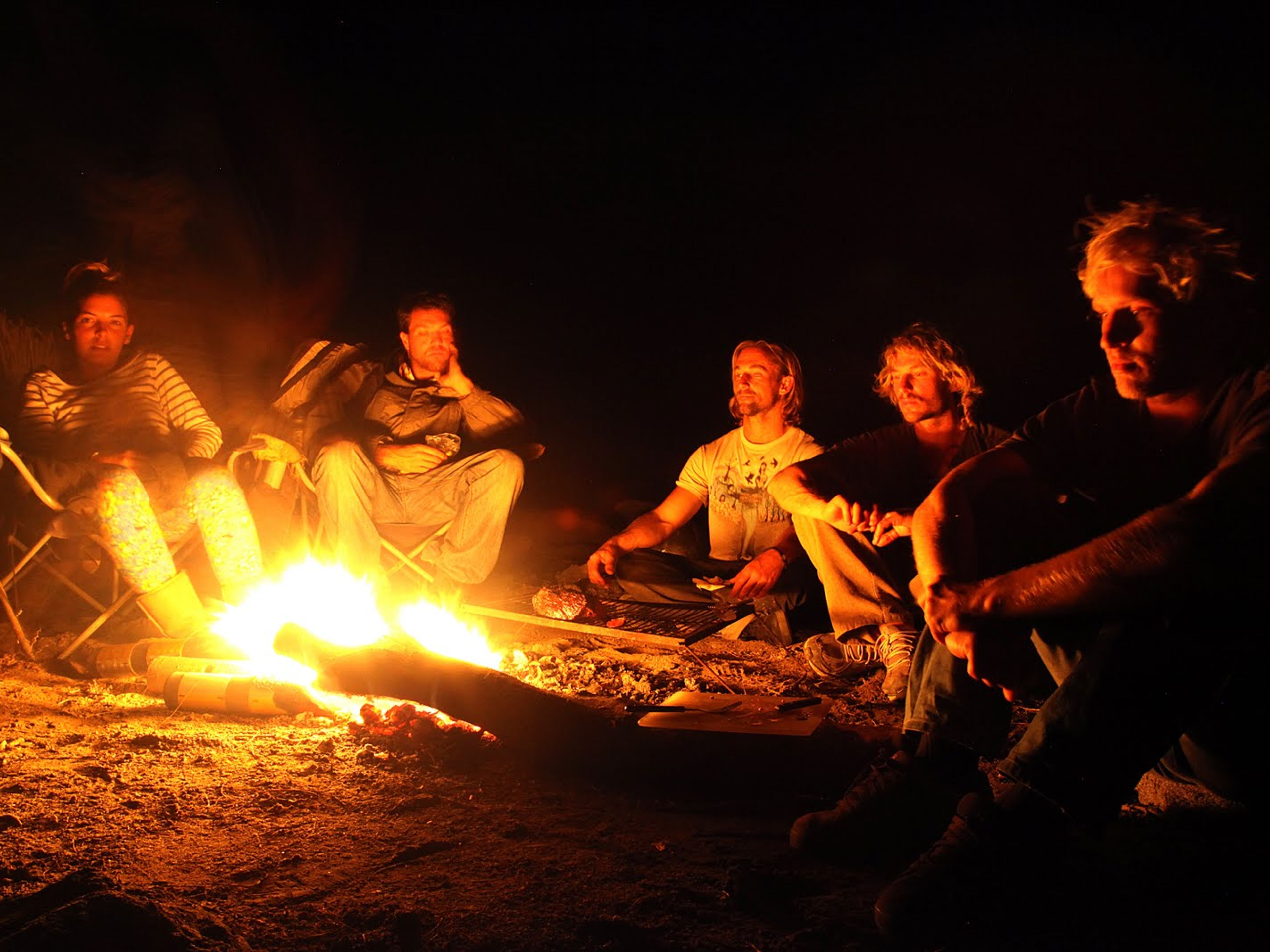 “ETNO-ASTRONÓMICO” TOUR. Campfire in the Atacama Desert, Antofagasta region, Chile