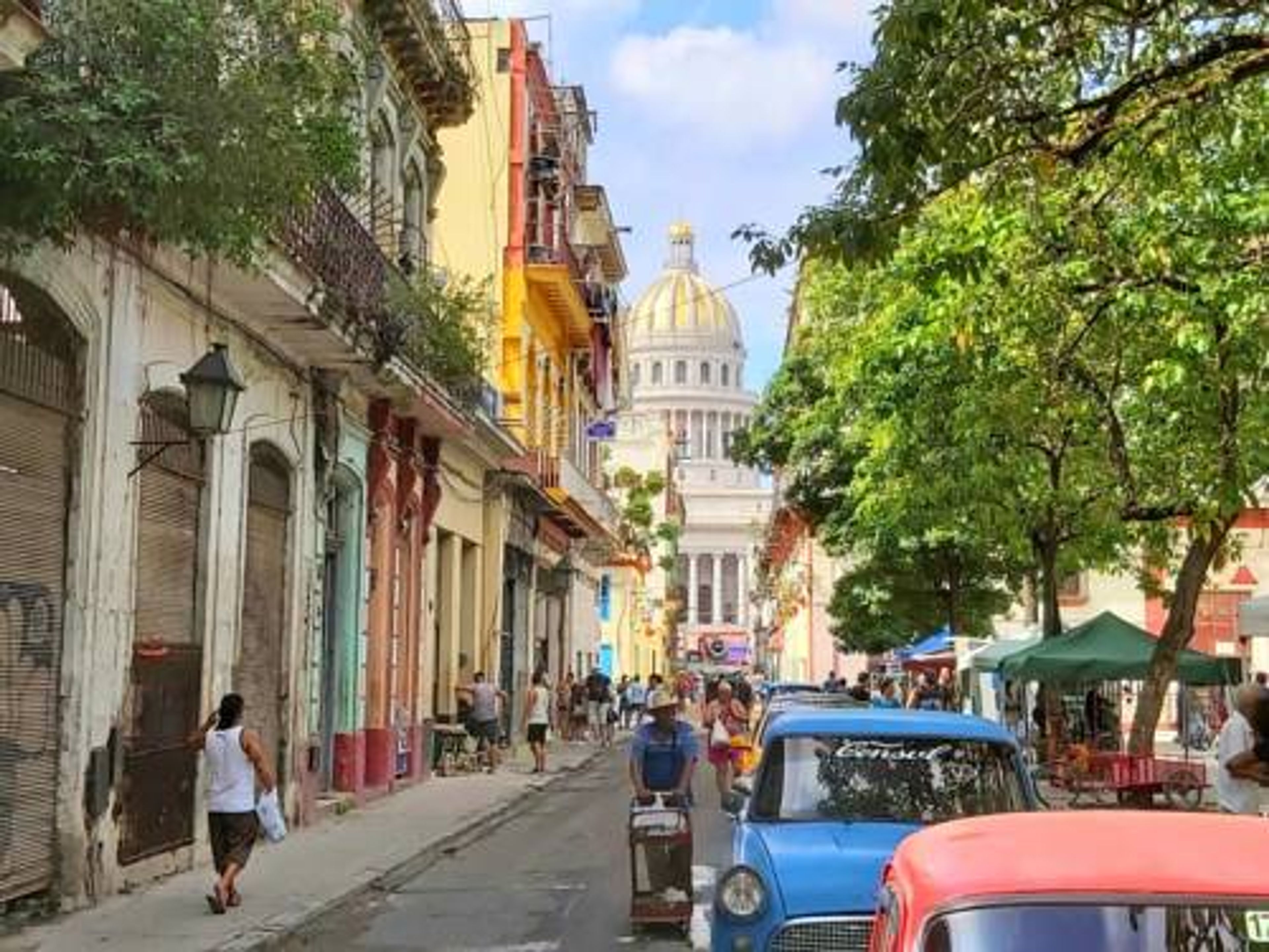 Fahrradtour "EIN TAG IN HAVANNA". Old Havana, "One Day in Havana" Bike Tour