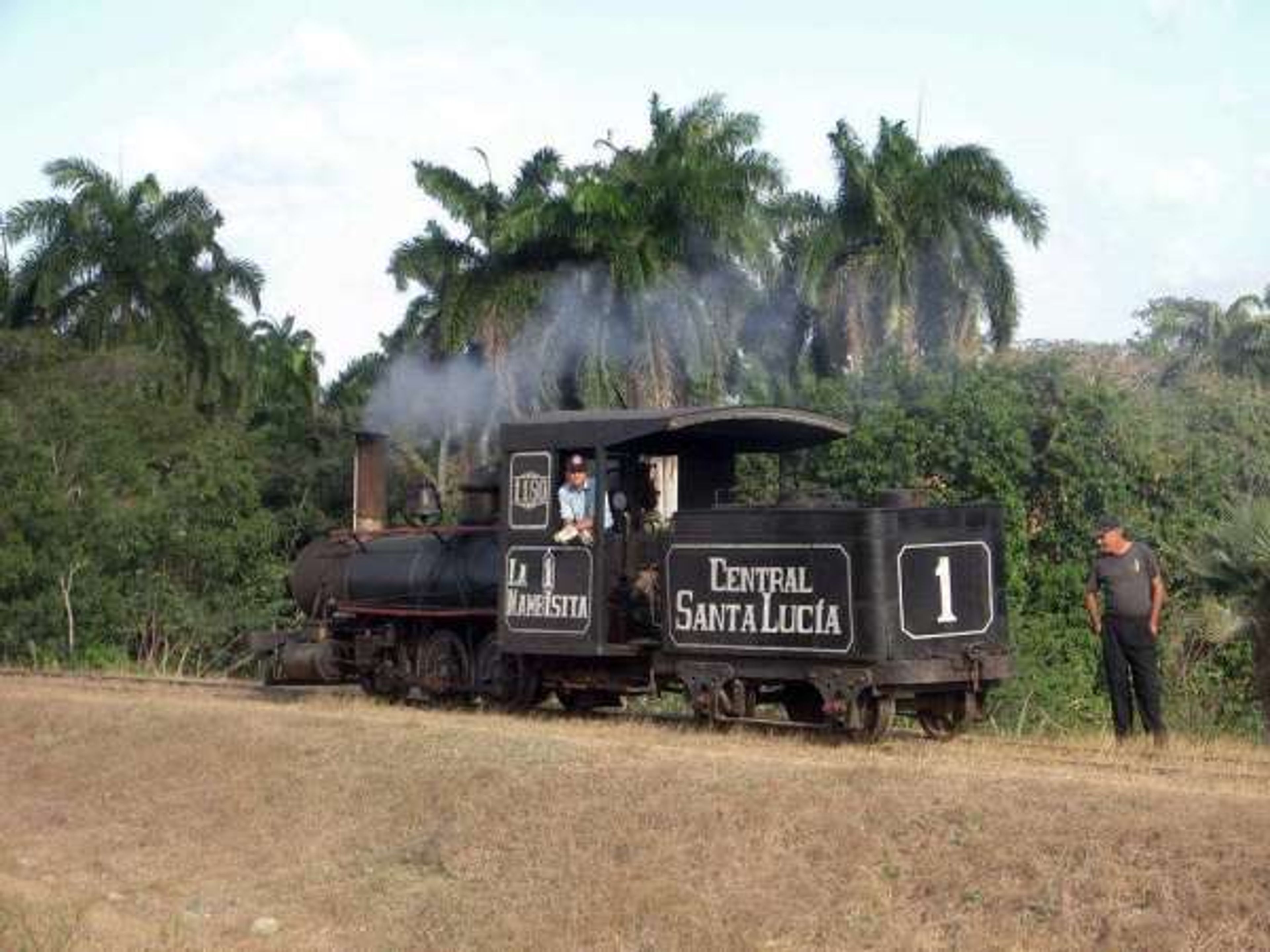 Tур "HOLGUIN CITY TOUR". Mambisita Locomotive, Santa Lucia Sugar Mill, Rafael Freyre, Holguin, Cuba