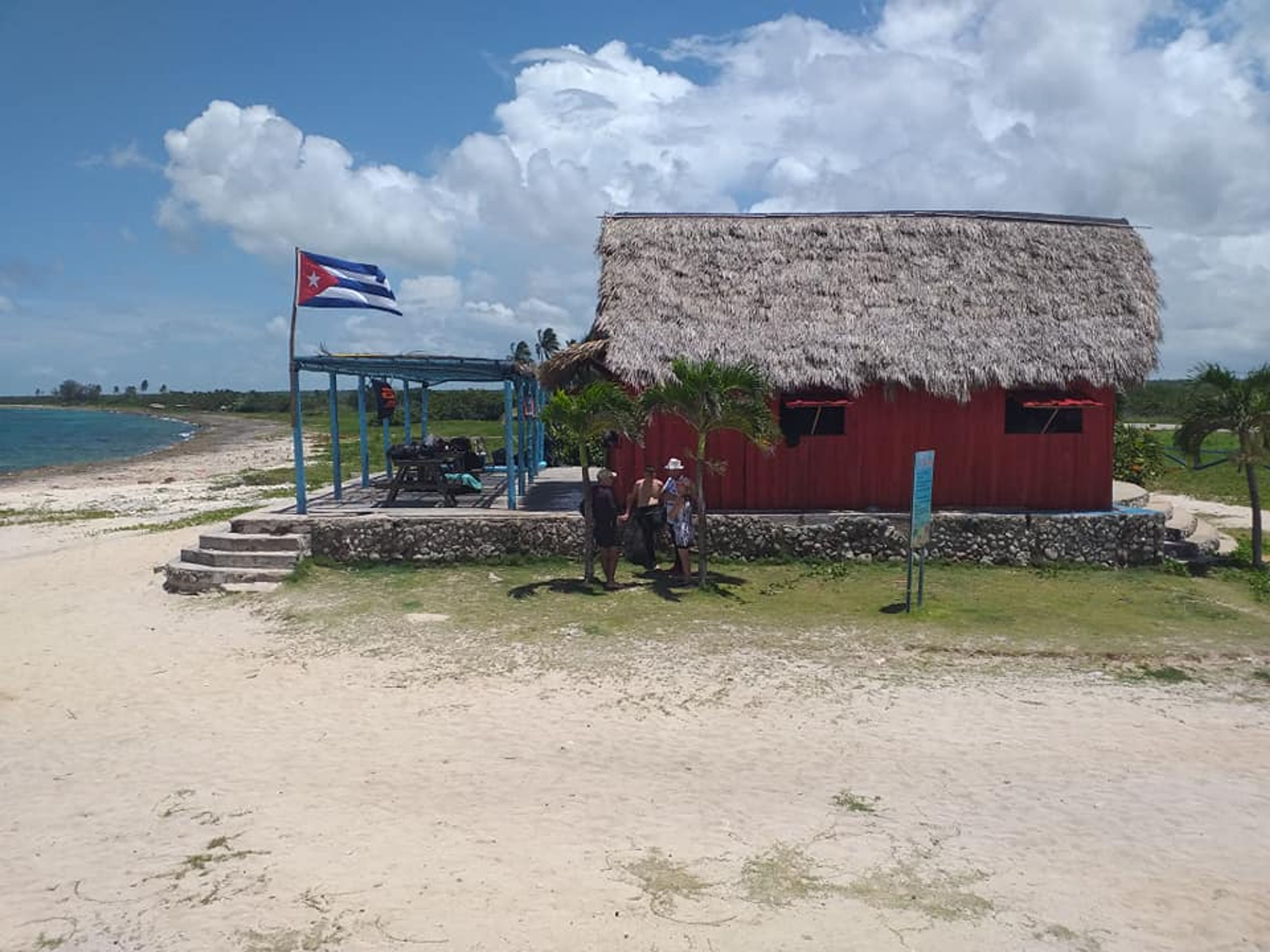 Tур "СНОРКЛИНГ К ПЛАЙА КОРАЛ И ПЕЩЕРЕ САТУРНО". “SNORKELING TO PLAYA CORAL AND SATURNO CAVE” Tour, Matanzas, Cuba.