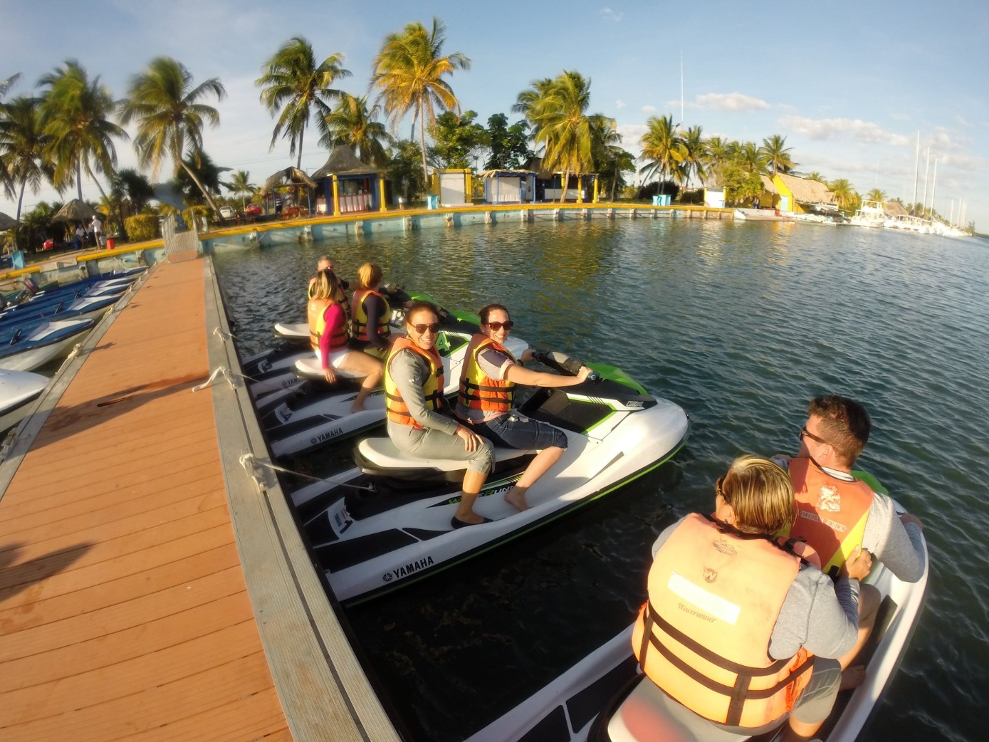 Excursión “SUPERBOAT ADVENTURE EN VARADERO” (Jet Ski). “SUPERBOAT ADVENTURE IN VARADERO“ Tour (in Jet Ski), Varadero, Matanzas, Cuba.