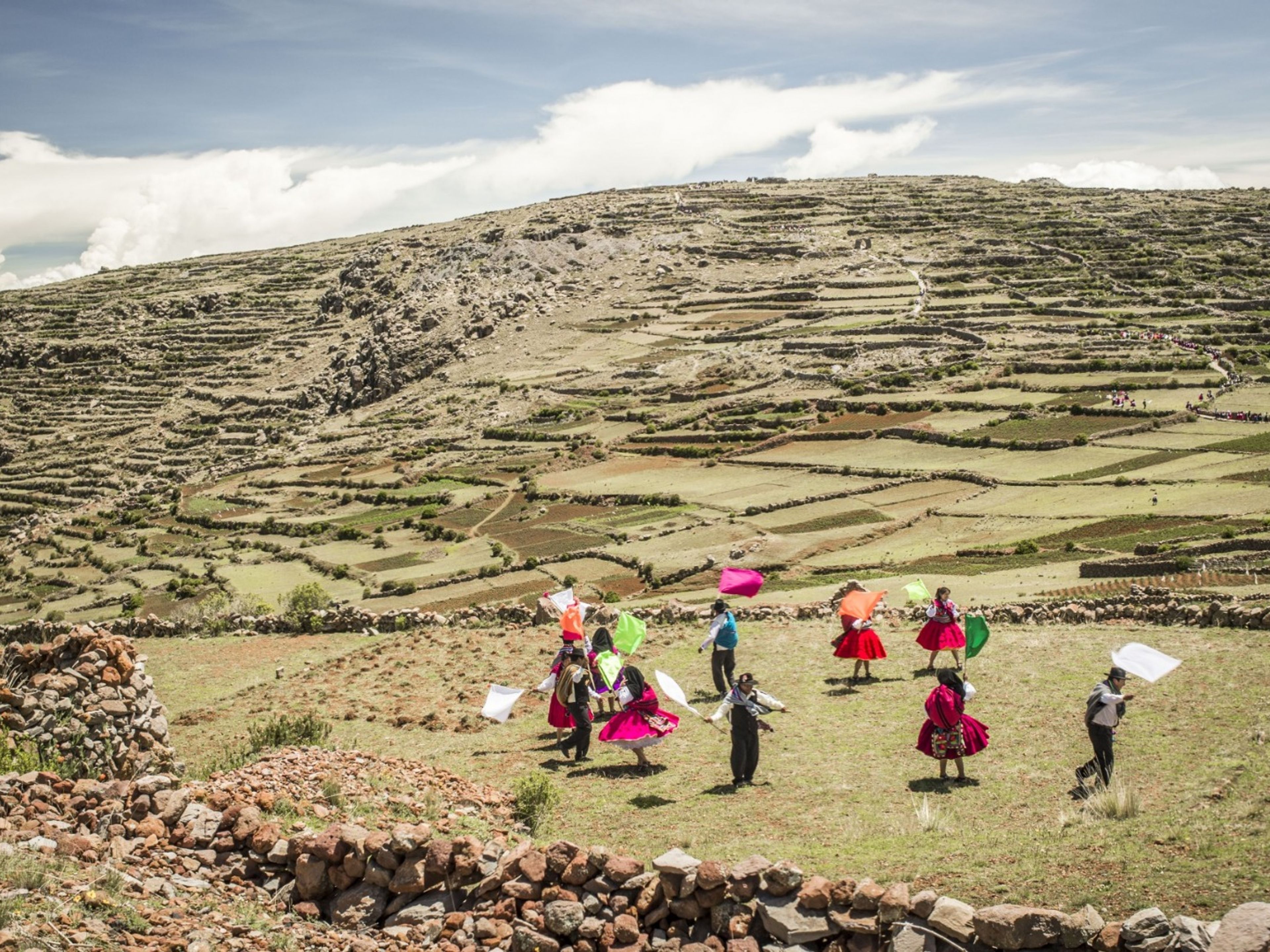 ISLAS UROS, AMANTANI AND TAQUILE OVERNIGHT TOUR