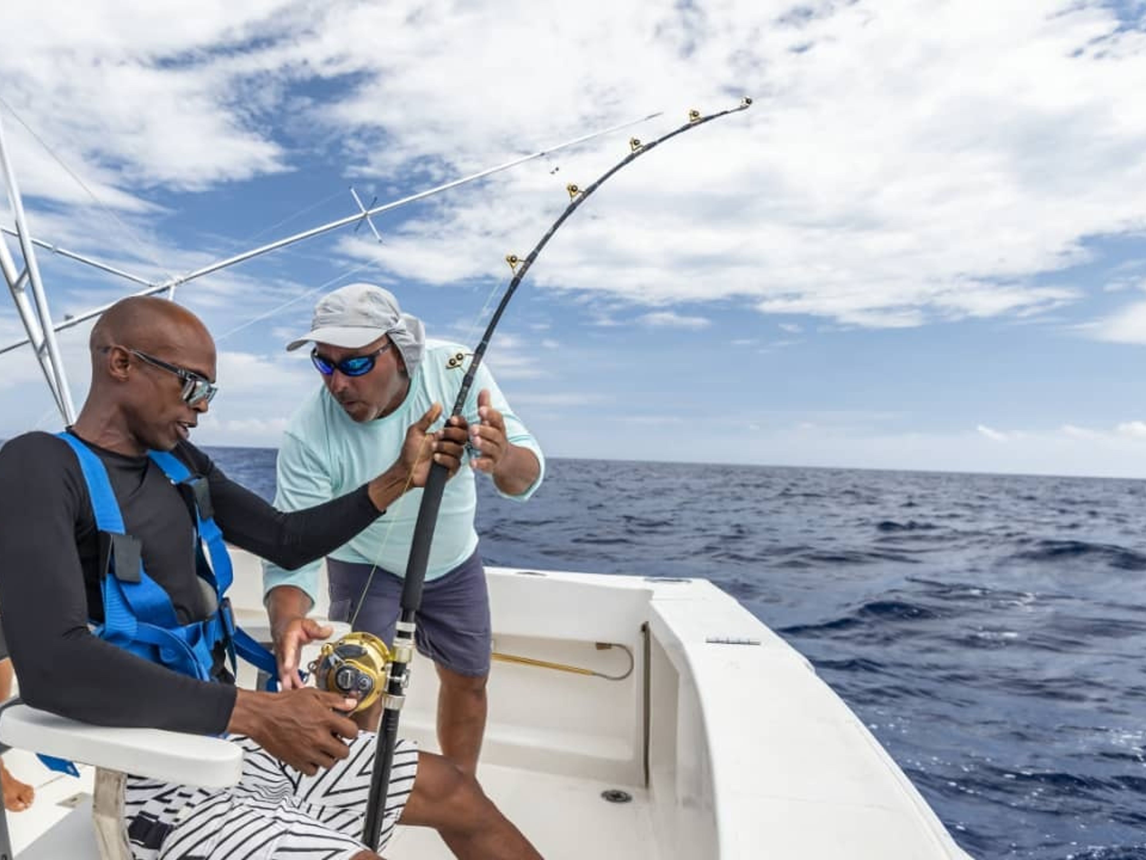 Тур "СПОРТИВНАЯ РЫБАЛКА" (ПОЛНЫЙ ДЕНЬ). “SPORT FISHING” Tour (FULL DAY), Guardalavaca beach, Holguín, Cuba.