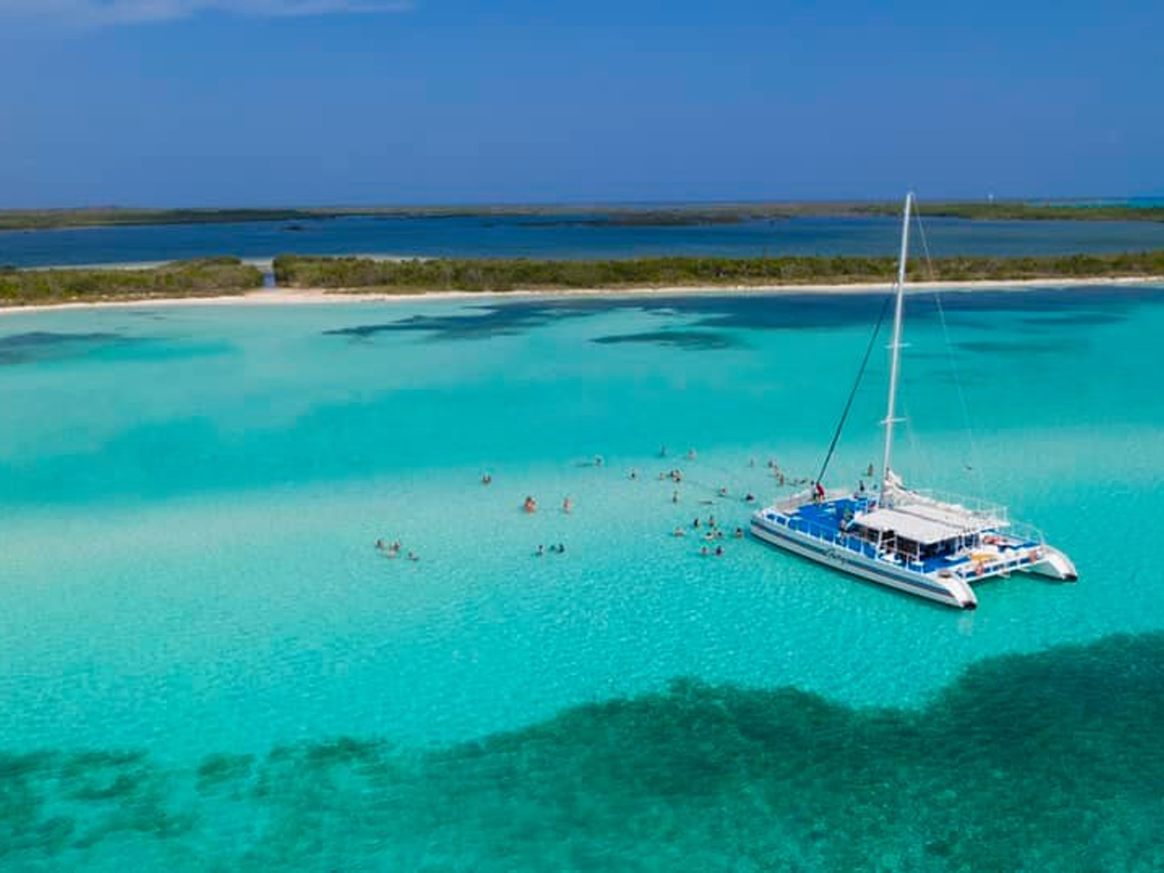 Тур "Fury Catamaran Cozumel"