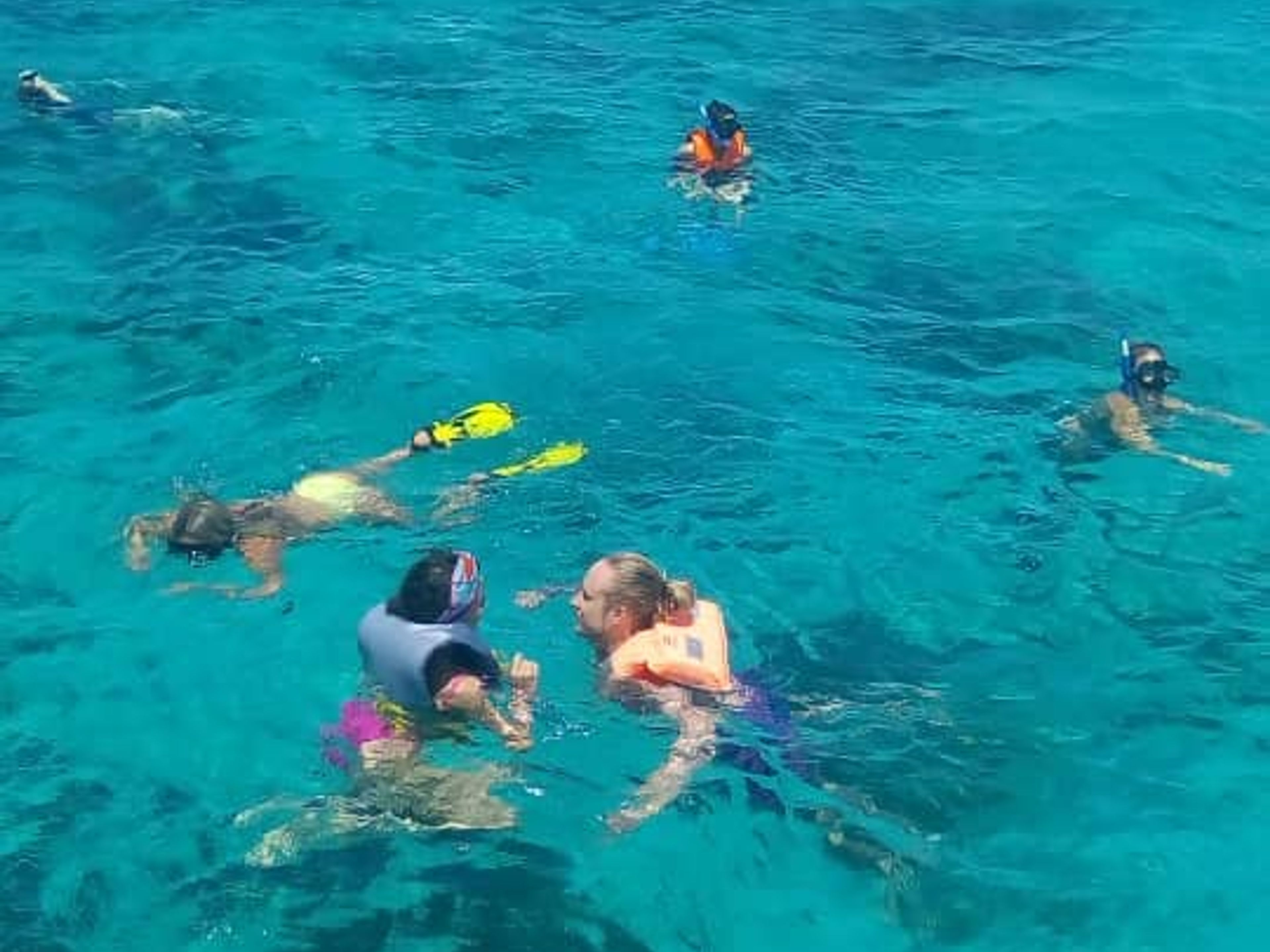 Тур "КАЙО РИКО В КАЙО ЛАРГО ДЕЛЬ СУР НА САМОЛЕТЕ". Snorkeling in Cayo Largo del Sur, Cuba.
