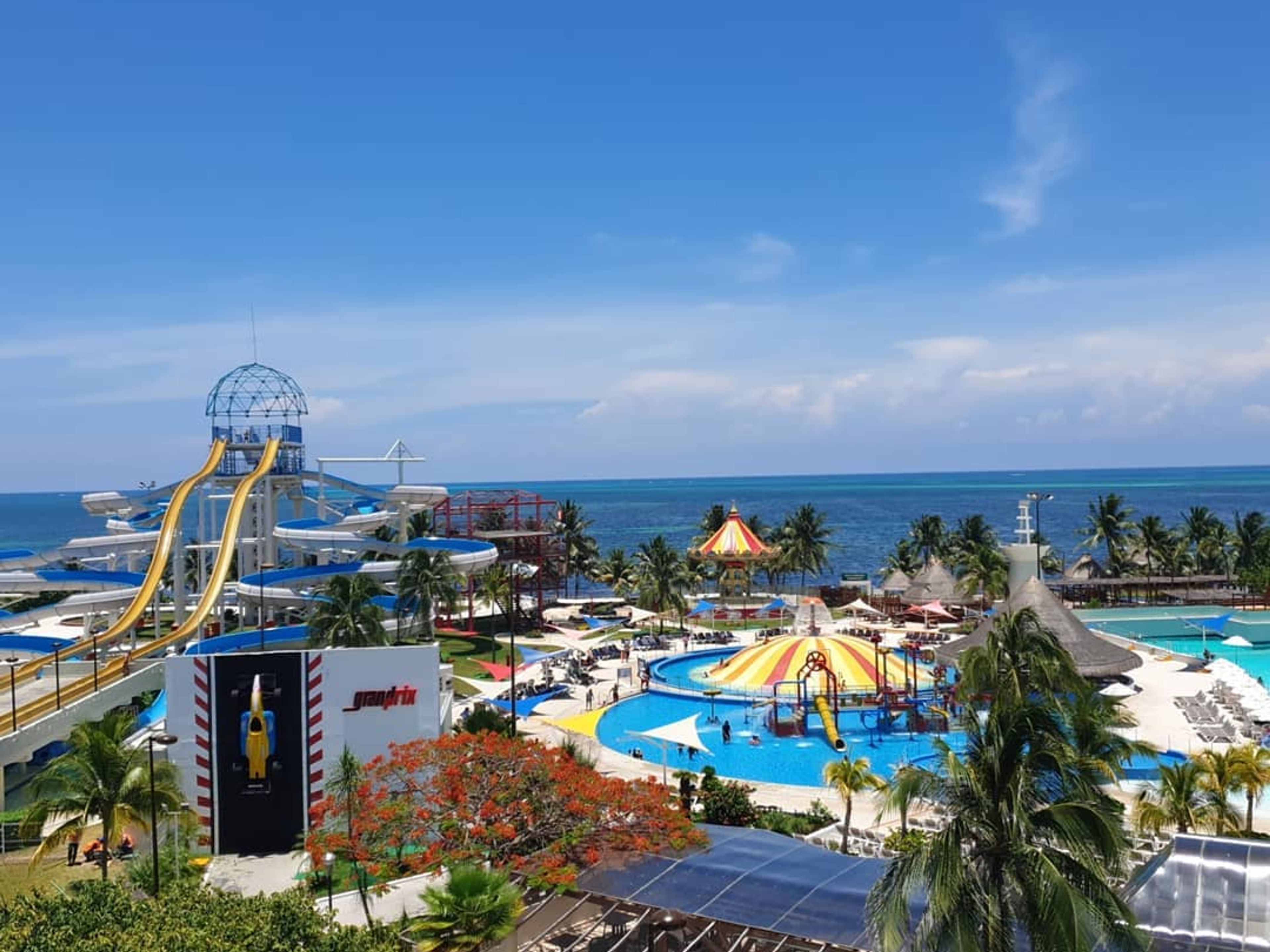 "Ventura Park Illimité" Tour.. "Ventura Park Unlimited" Tour