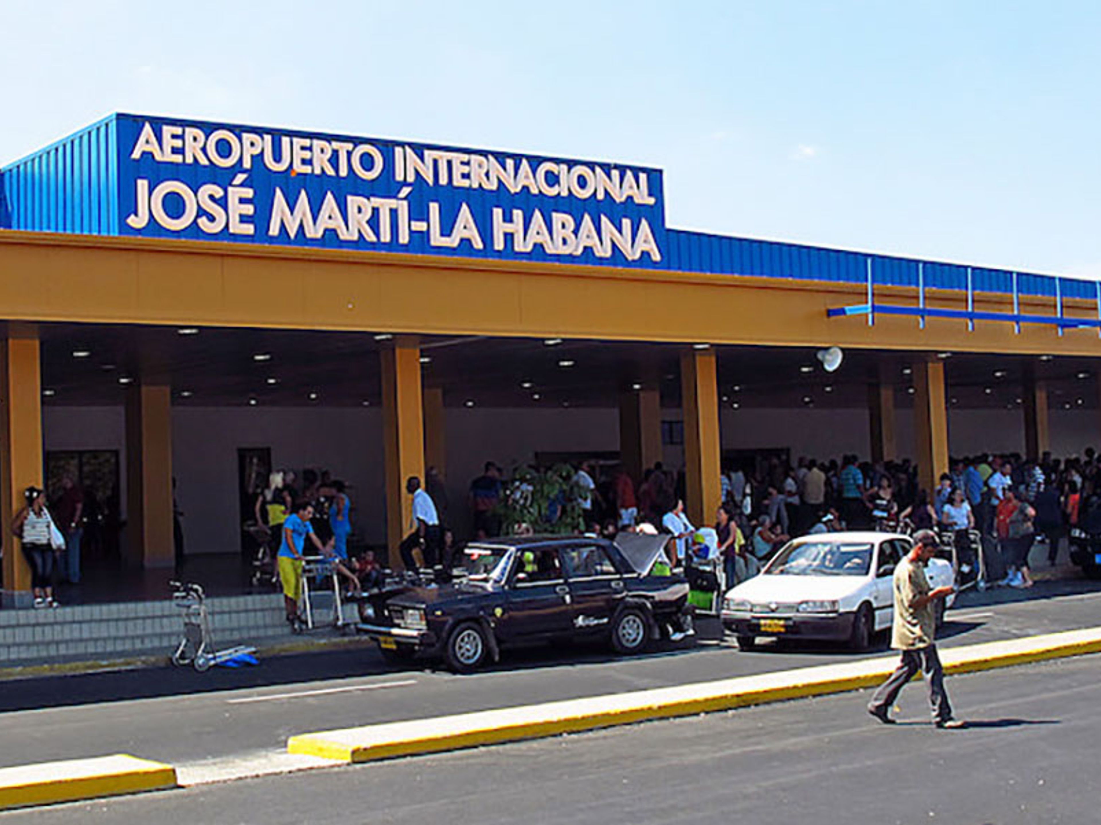 "VIP LOUNGE SERVICE AT JOSÉ MARTÍ, HAVANA INTERNATIONAL AIRPORT, TERMINAL 2". José Martí International Airport, Terminal 2