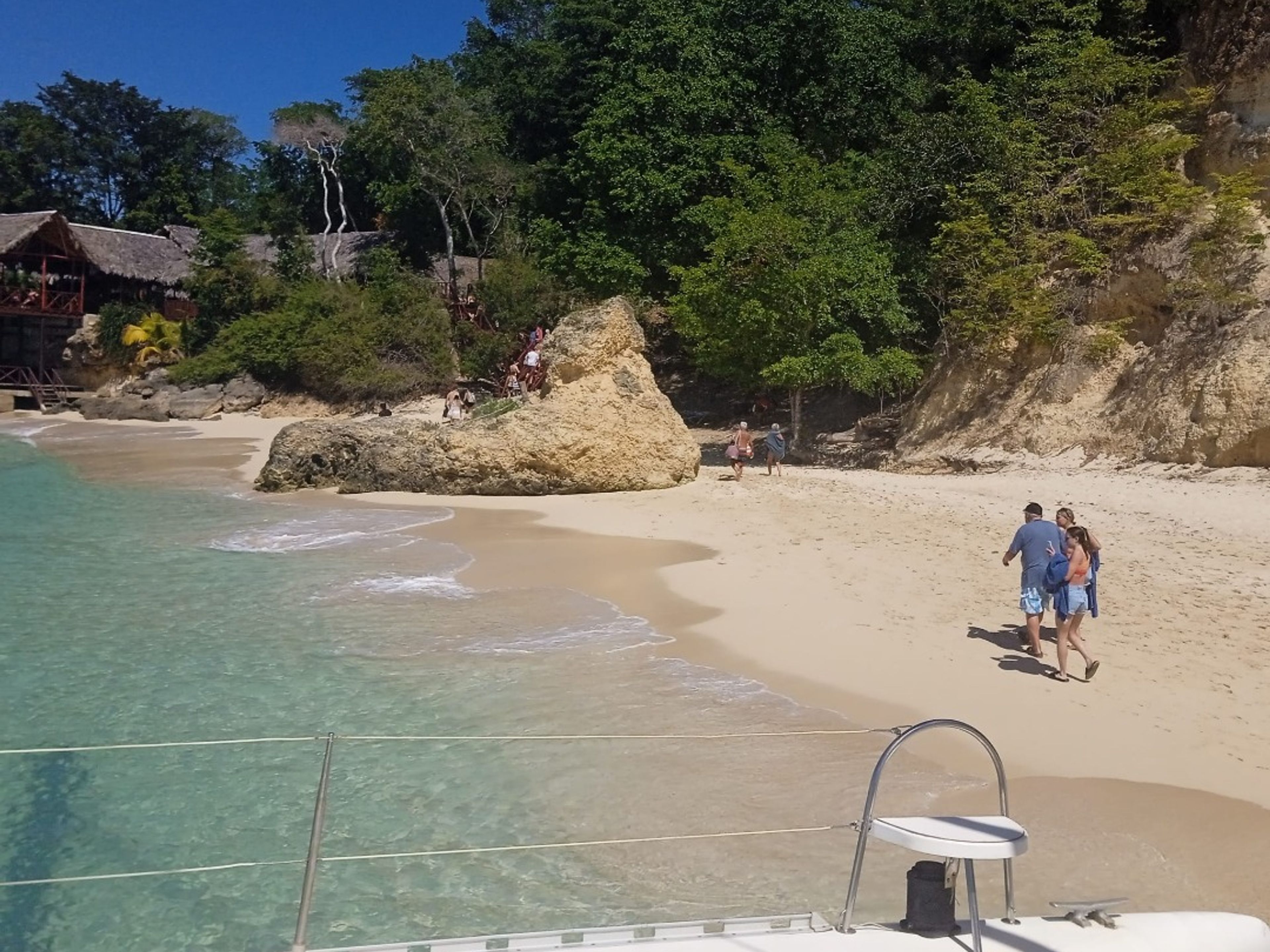 Tур "КАЙО САЕТИЯ, РАЙСКИЙ ОСТРОВ". "CAYO SAETIA, ISLAND PARADISE" Tour, Holguín, Cuba.