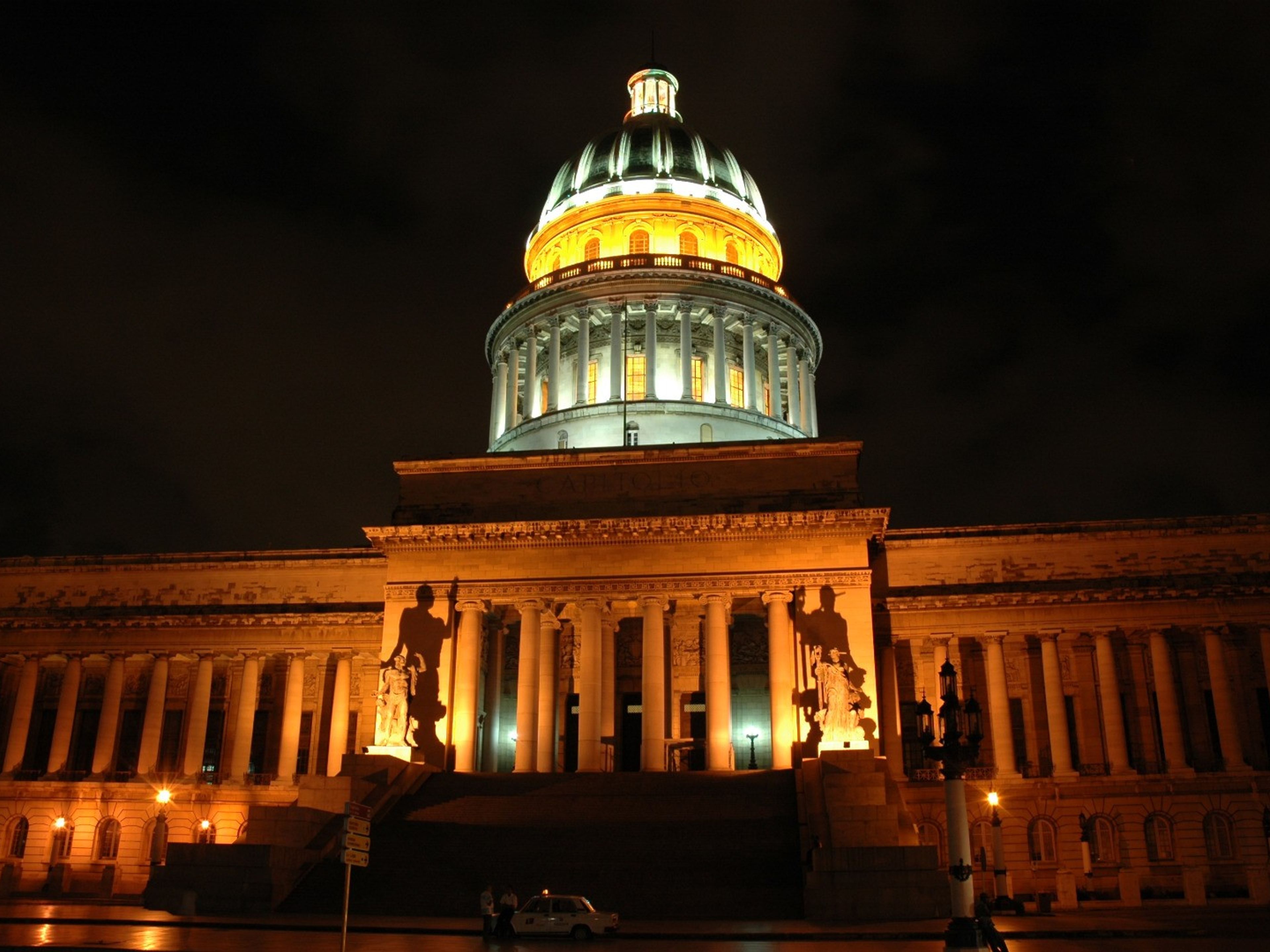 "HAVANA OVERNIGHT" Tour. The Capitol of Havana panoramic view, Havana, Cuba