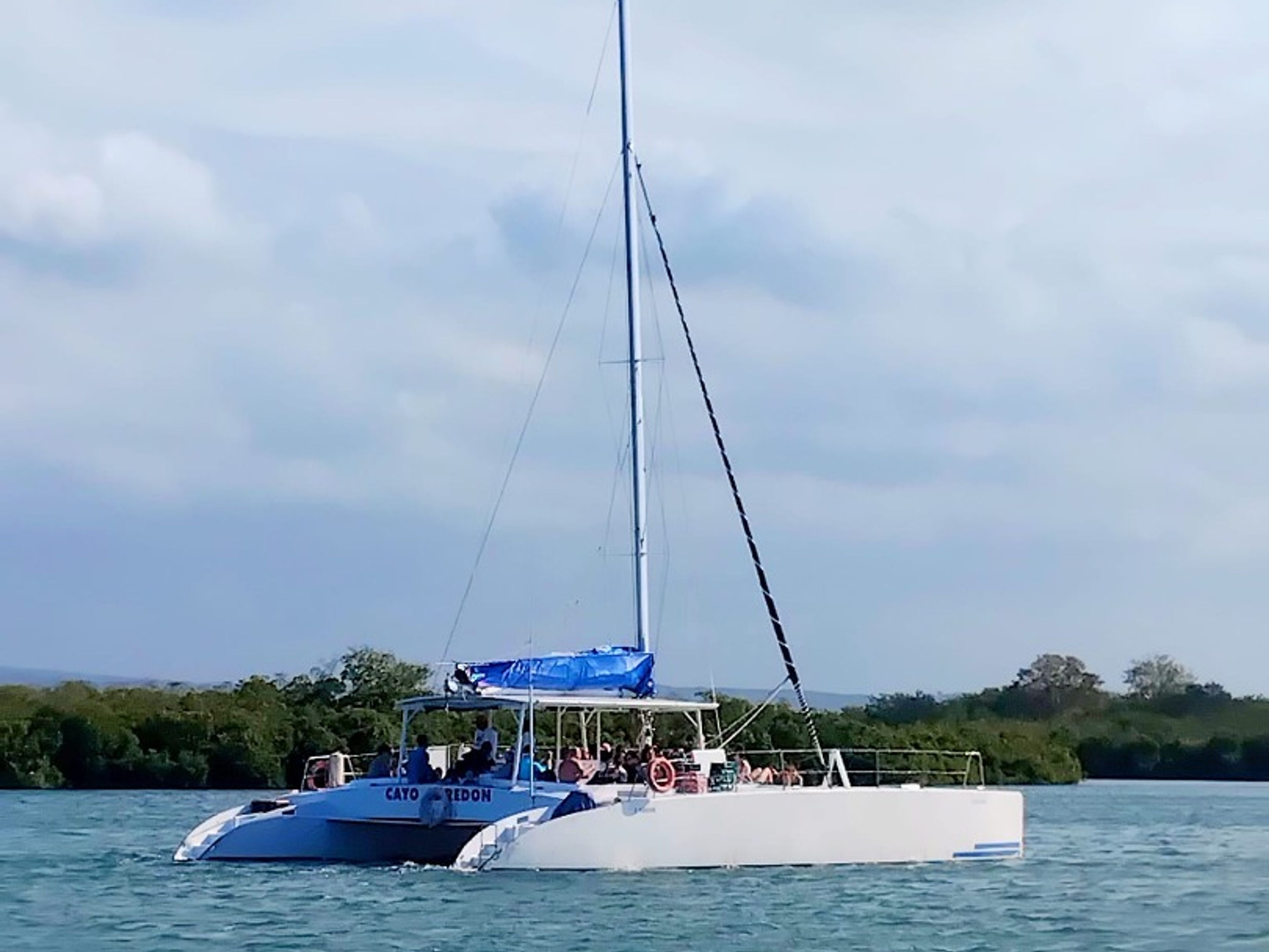 Excursão “CARIBBEAN PARADISE CRUISE”. “CARIBBEAN PARADISE CRUISE” Tour, Playa Ancón, Trinidad, Cuba.
