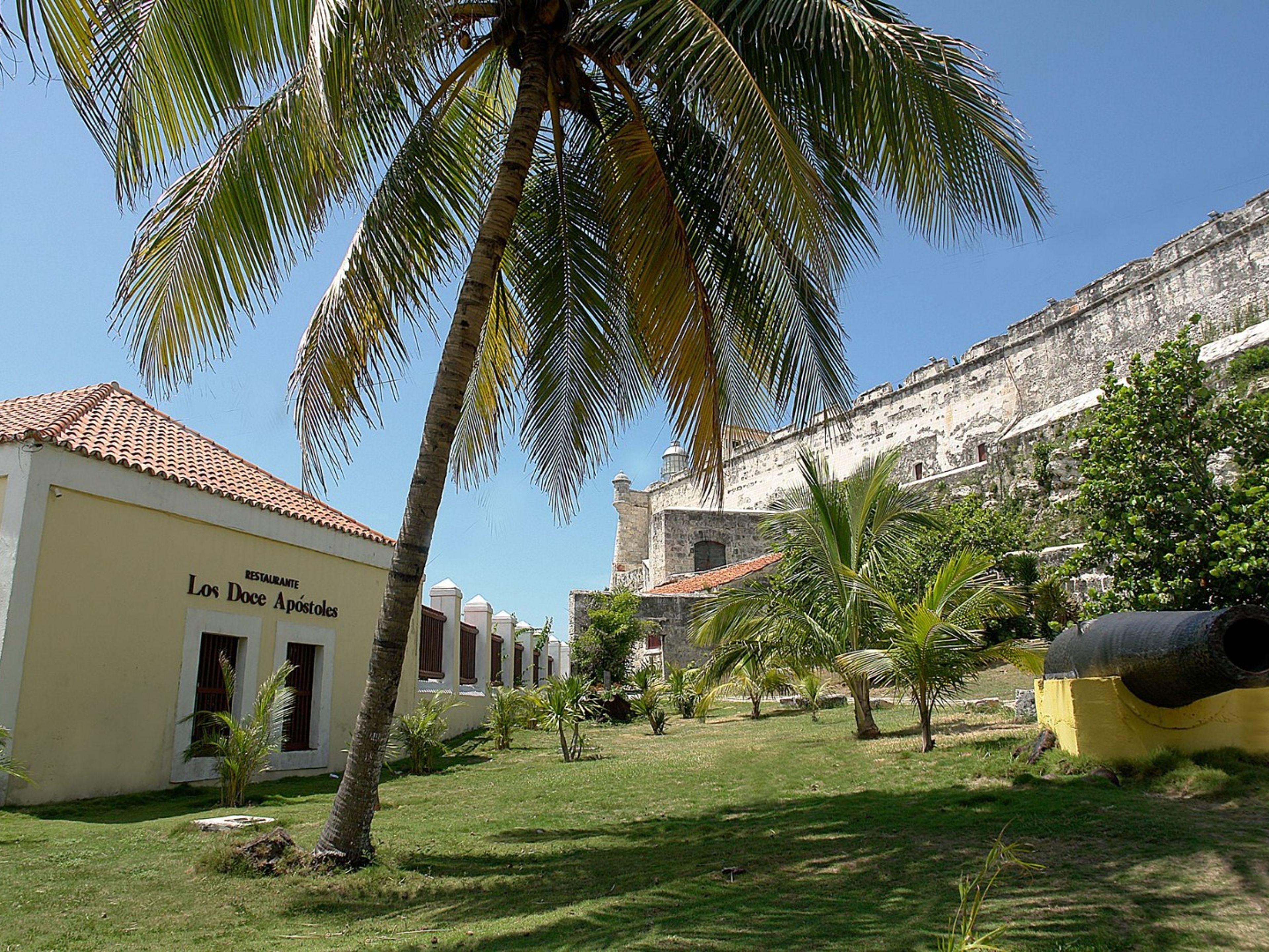 Excursão "ESPECIAL HAVANA". Fortaleza San Carlos de la Cabaña “Havana Special” Tour