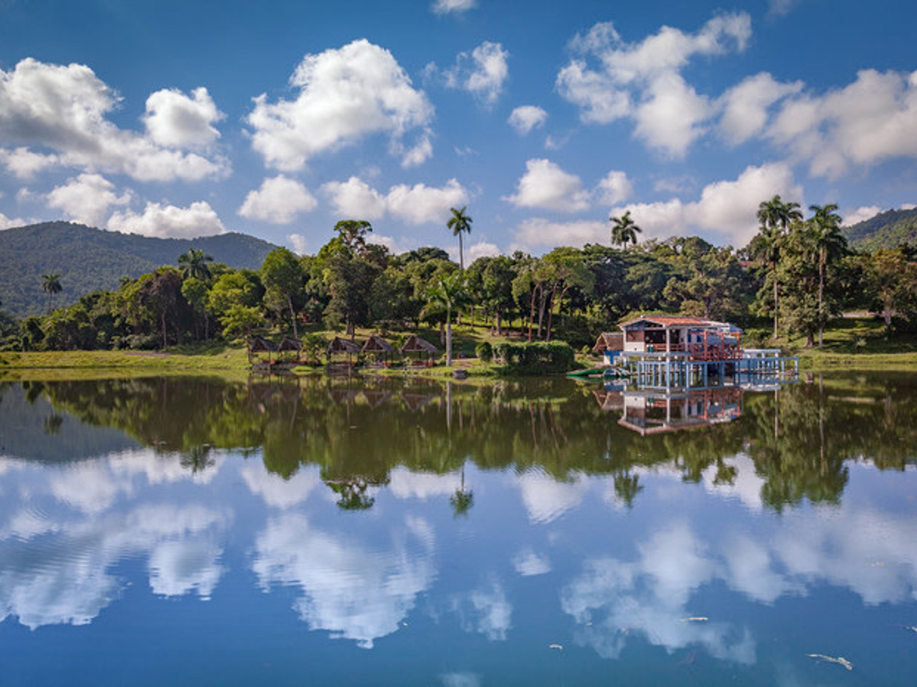 Jeep Safari "VIÑALES OVERNIGHT". Las Terrazas community panoramic view, Jeep “Overnight Terrazas- Viñales”