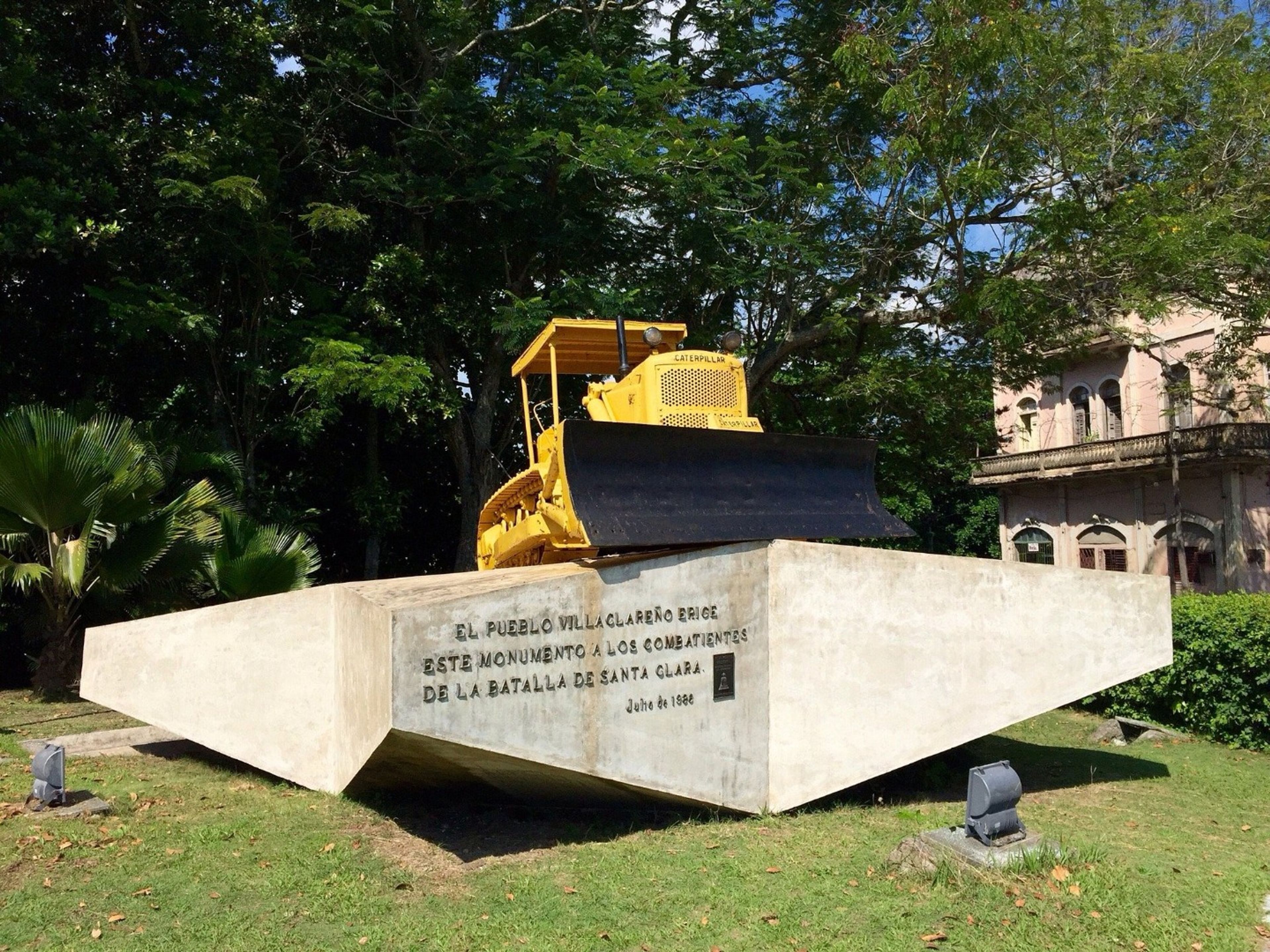 Jeep Safari "2 CITTÀ IN CUI PERNOTTARE". The Armored Train monument panoramic view, Santa Clara, Villa Clara, Cuba.