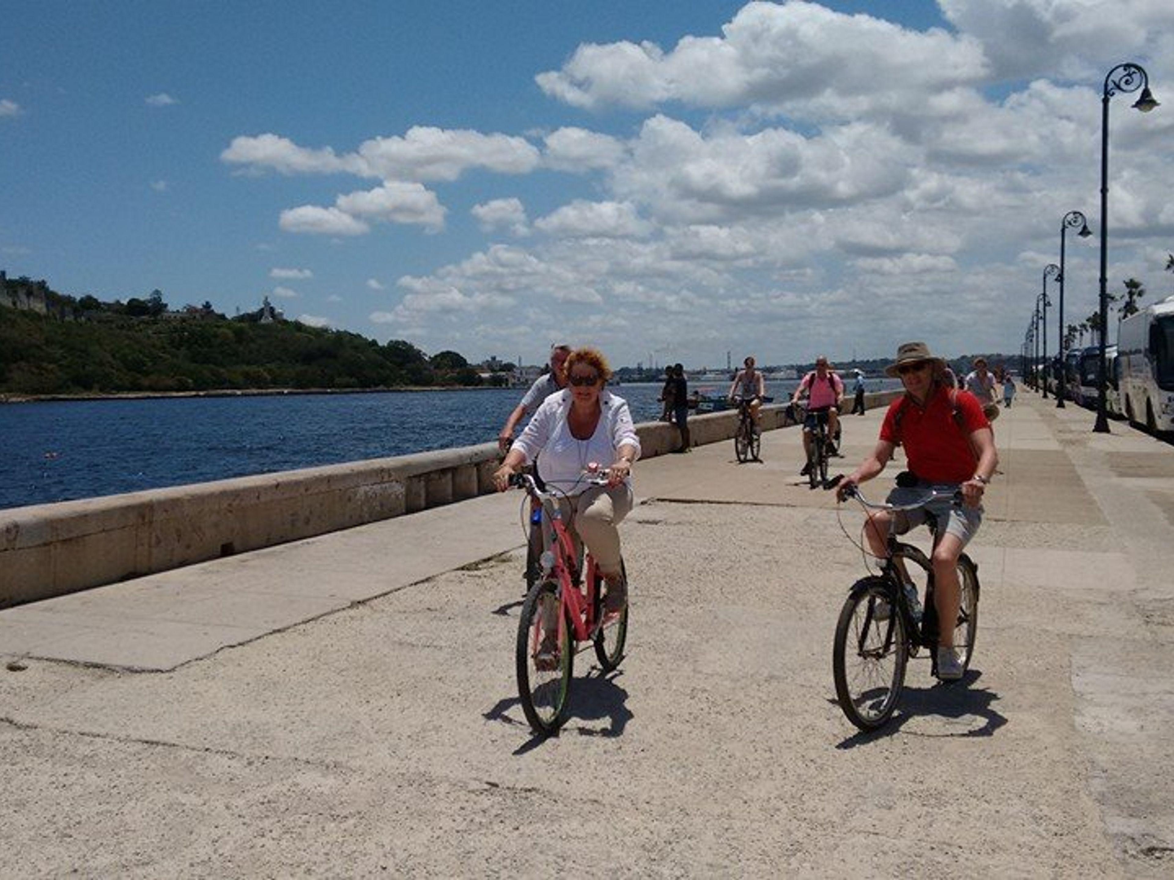 Tour à vélo "HAVANA BIKE CLASSIC". "HAVANA BIKE CLASSIC" Bike Tour, Havana, Cuba.