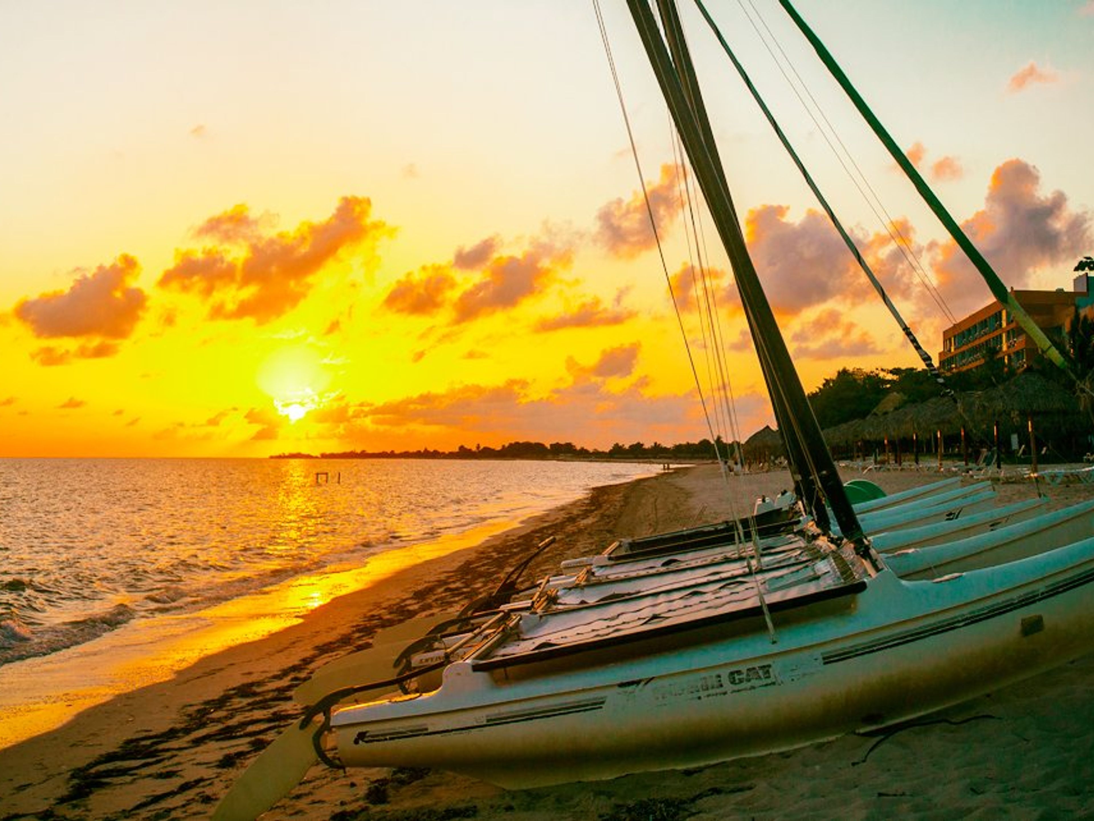 Tour "TRAMONTO A PLAYA ANCON". “SUNSET AT PLAYA ANCON” Tour. Trinidad, Cuba.