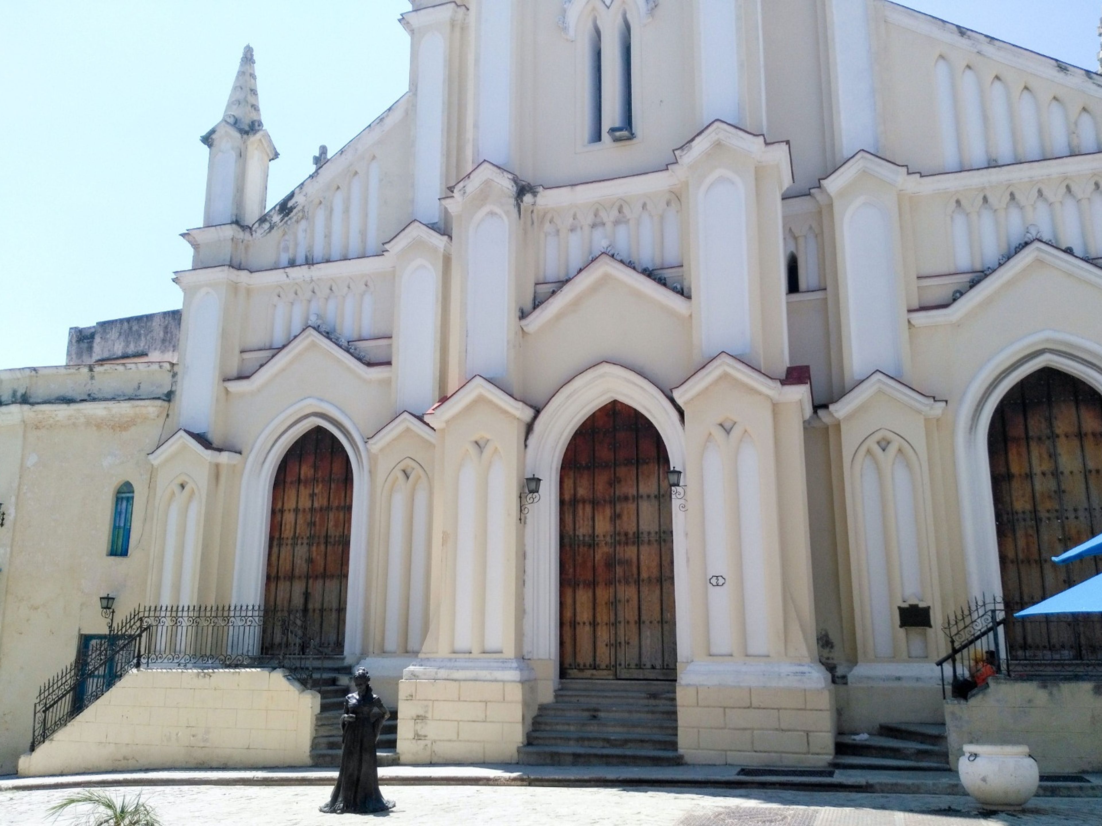 Tour "PATRIMOINE SACRÉ ET RELIGIOSITÉ POPULAIRE". Church of the Holy Angel, Old Havana, Havana, Cuba.