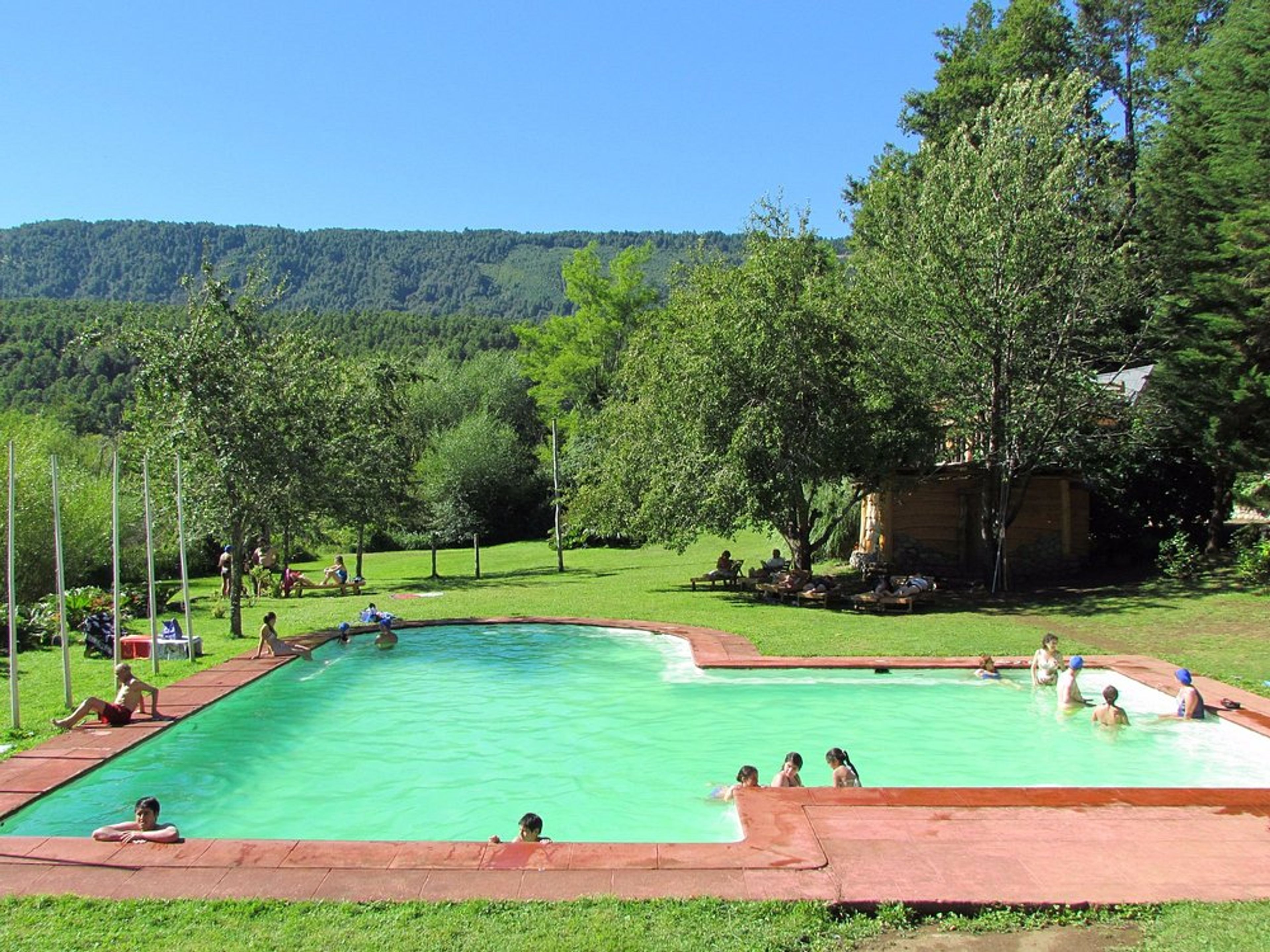 “MENETUE HOT SPRINGS" Tour. null