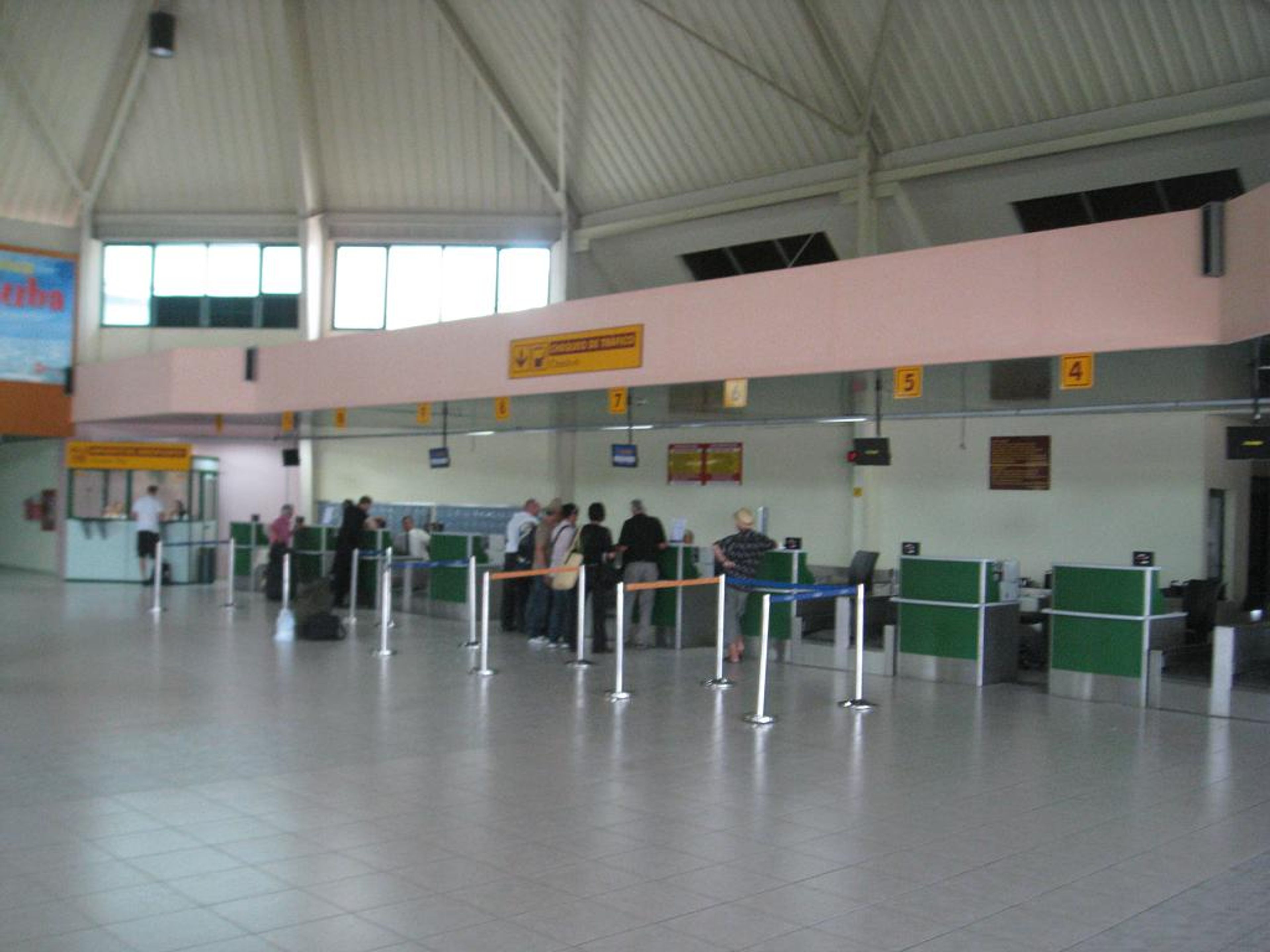"VIP LOUNGE SERVICE AT FRANK PAÍS GARCÍA, HOLGUÍN INTERNATIONAL AIRPORT". Frank País, Holguín International Airport