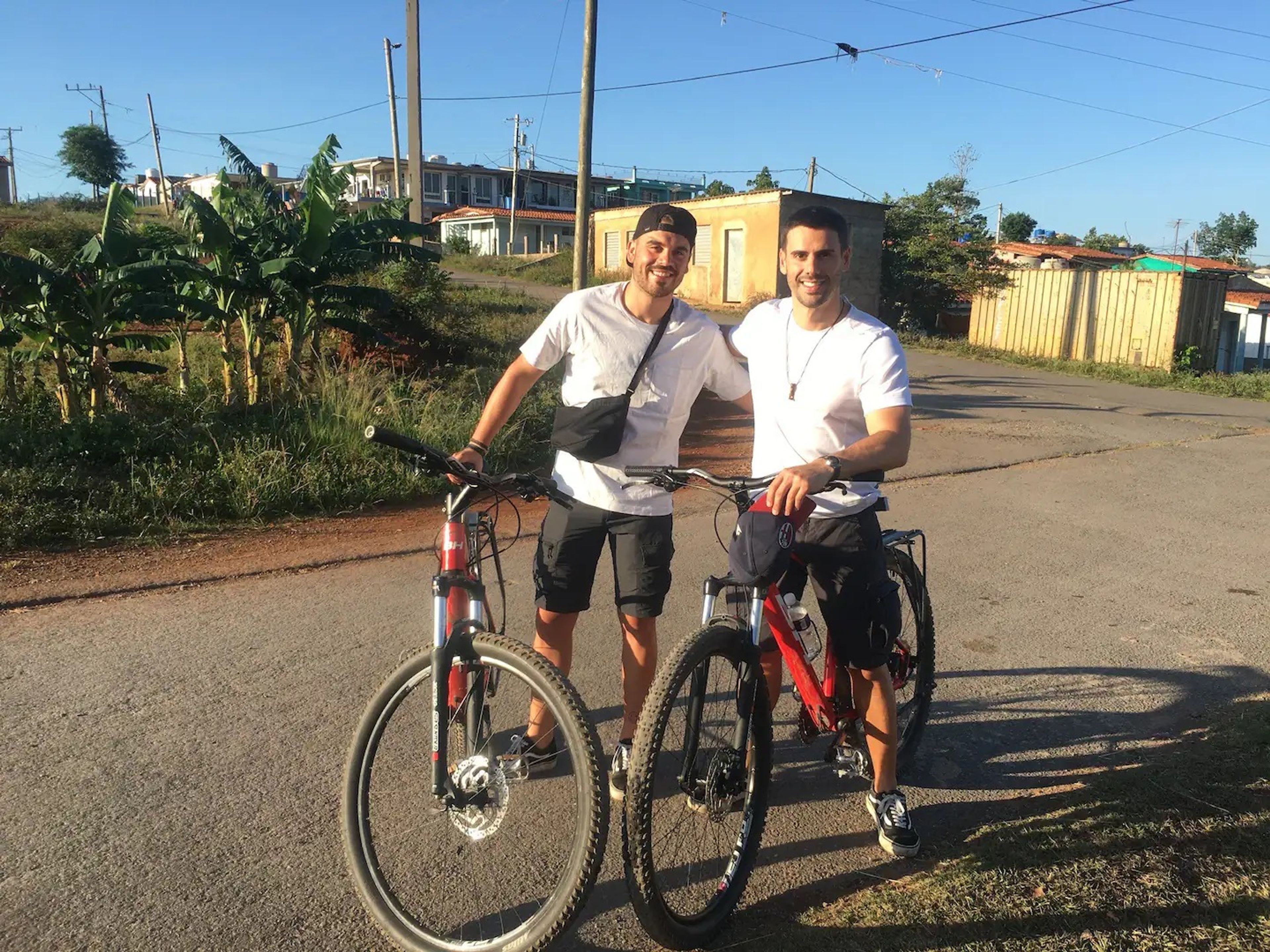 "ENTDECKEN SIE VIÑALES MIT DEM FAHRRAD, EINE ANDERE ART, KUBA'S NATURWUNDER ZU ENTDECKEN" Tour