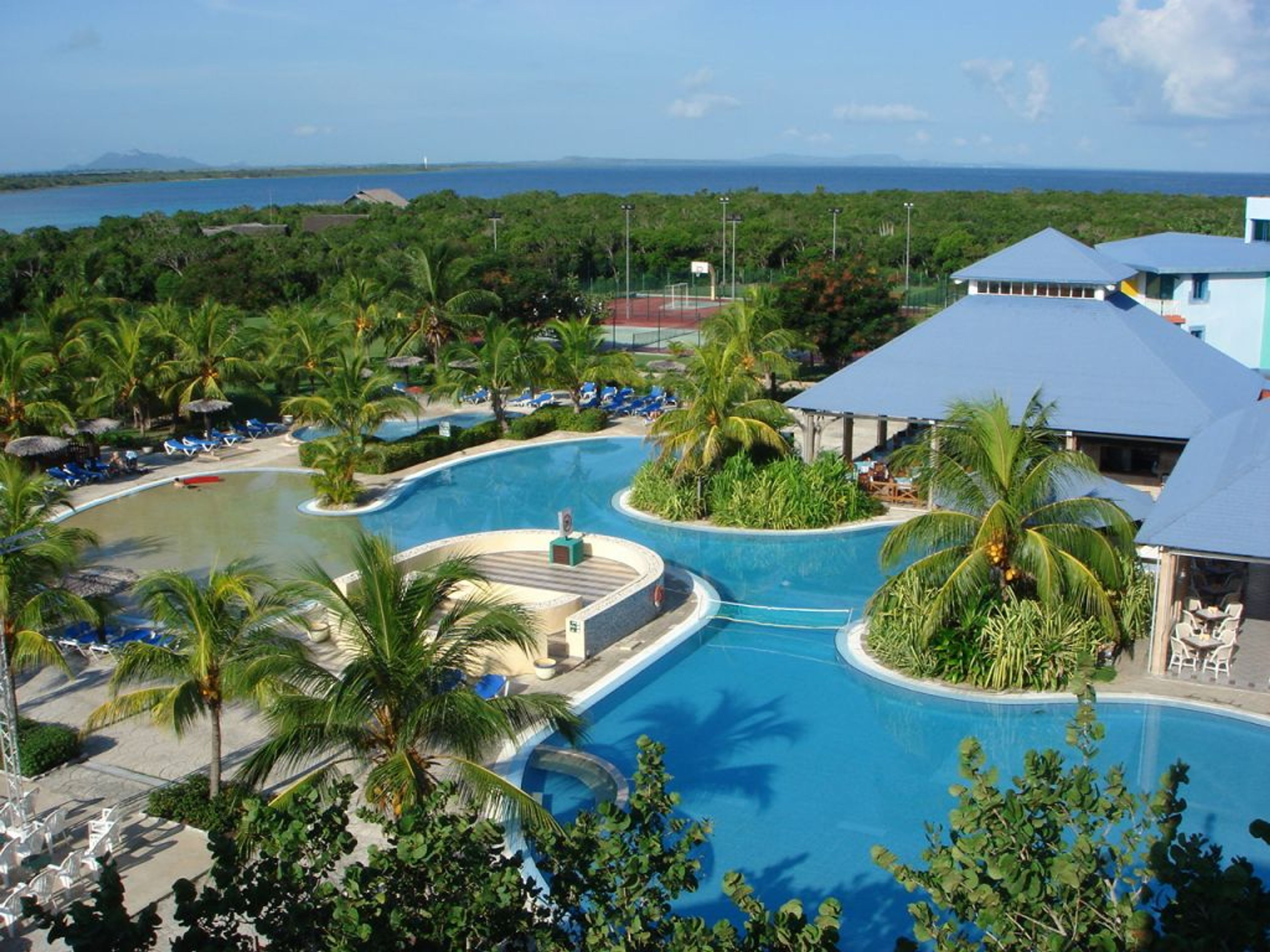 PLAYA COSTA VERDE RESORT & SUITE HotelPool Snack Bar LOS CANEYES
