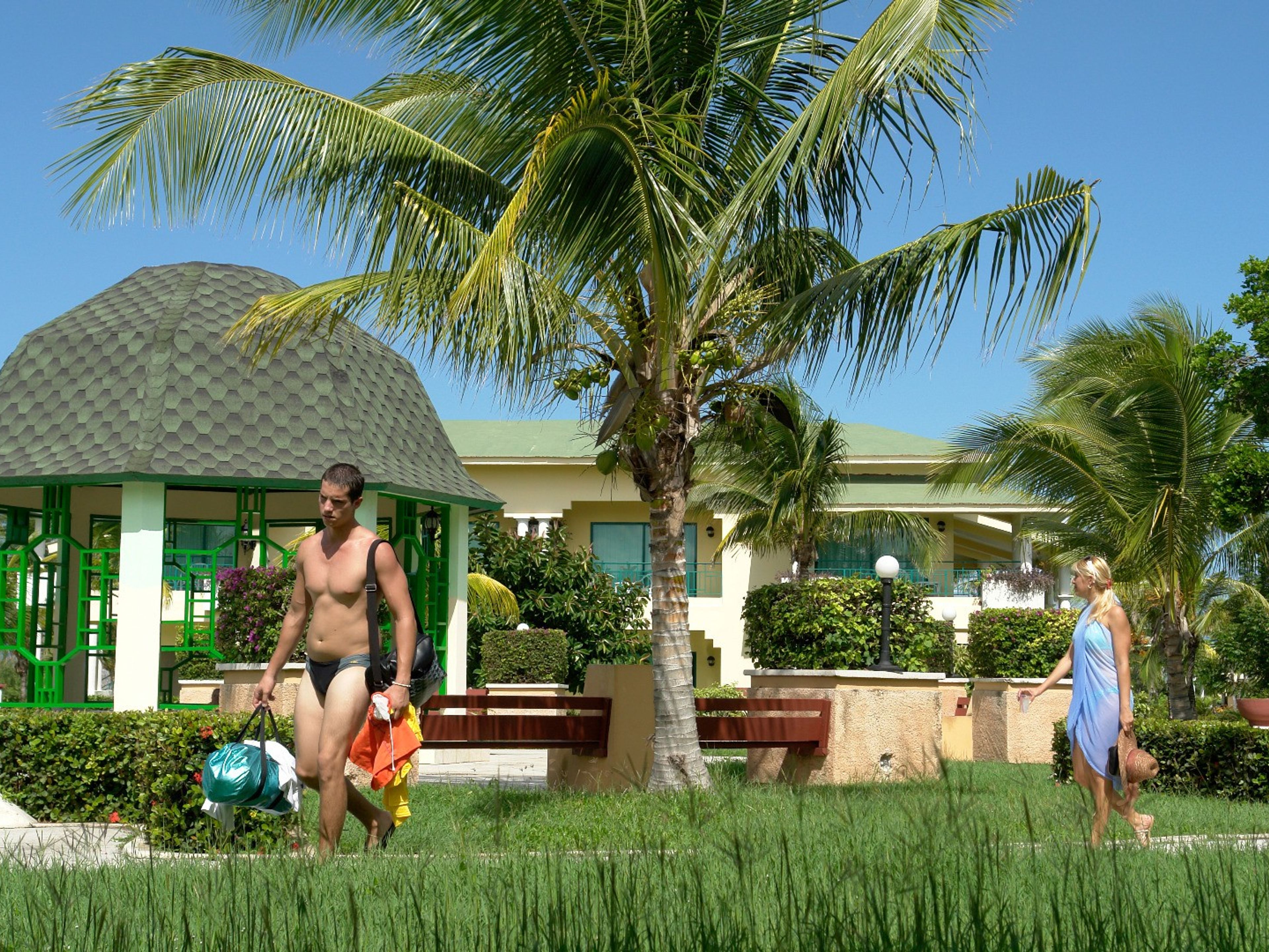 PLAYA COSTA VERDE RESORT & SUITE HotelGardens view