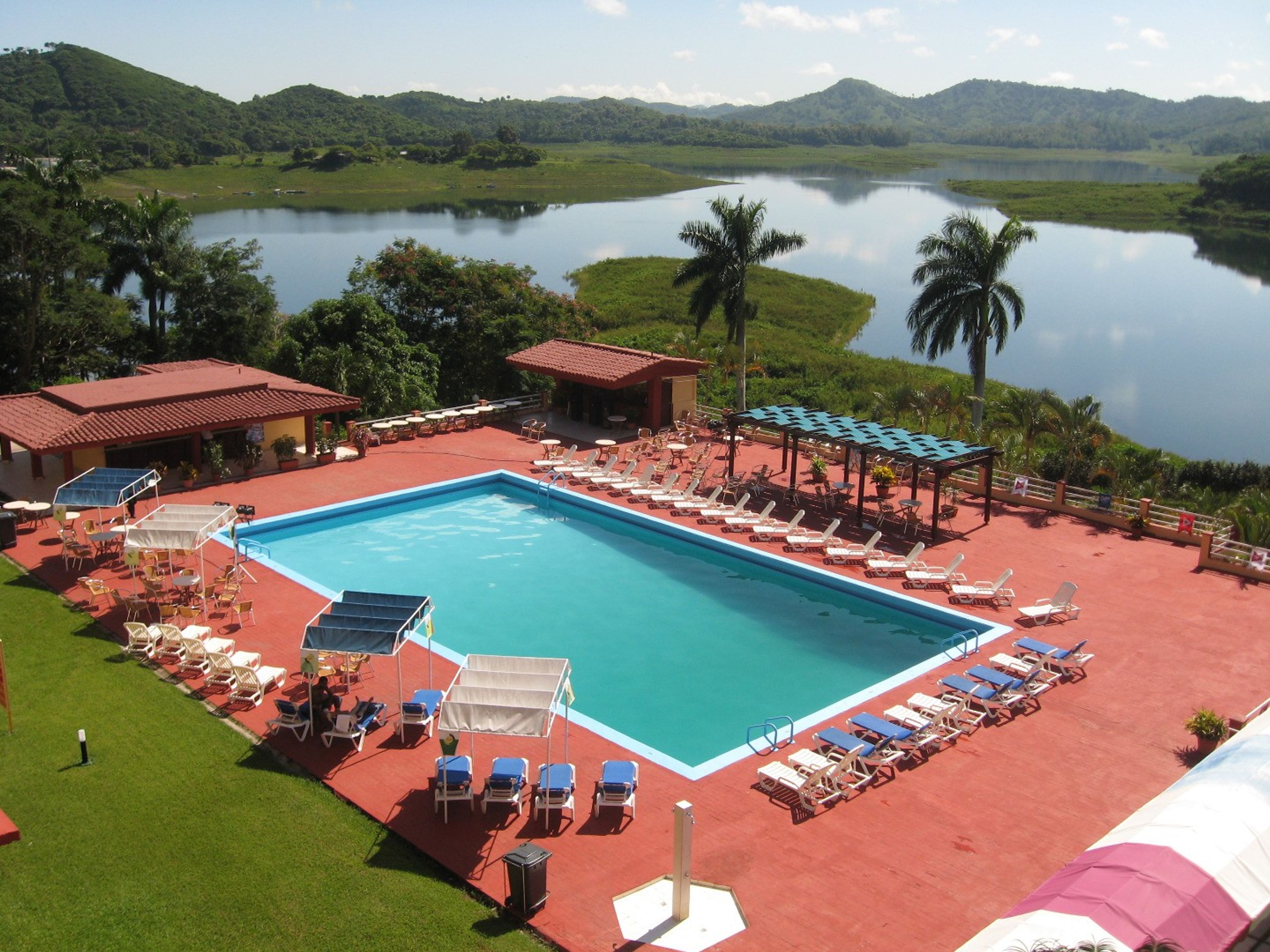 ISLAZUL HANABANILLA HotelPanoramic pool & Hanabanilla lake view