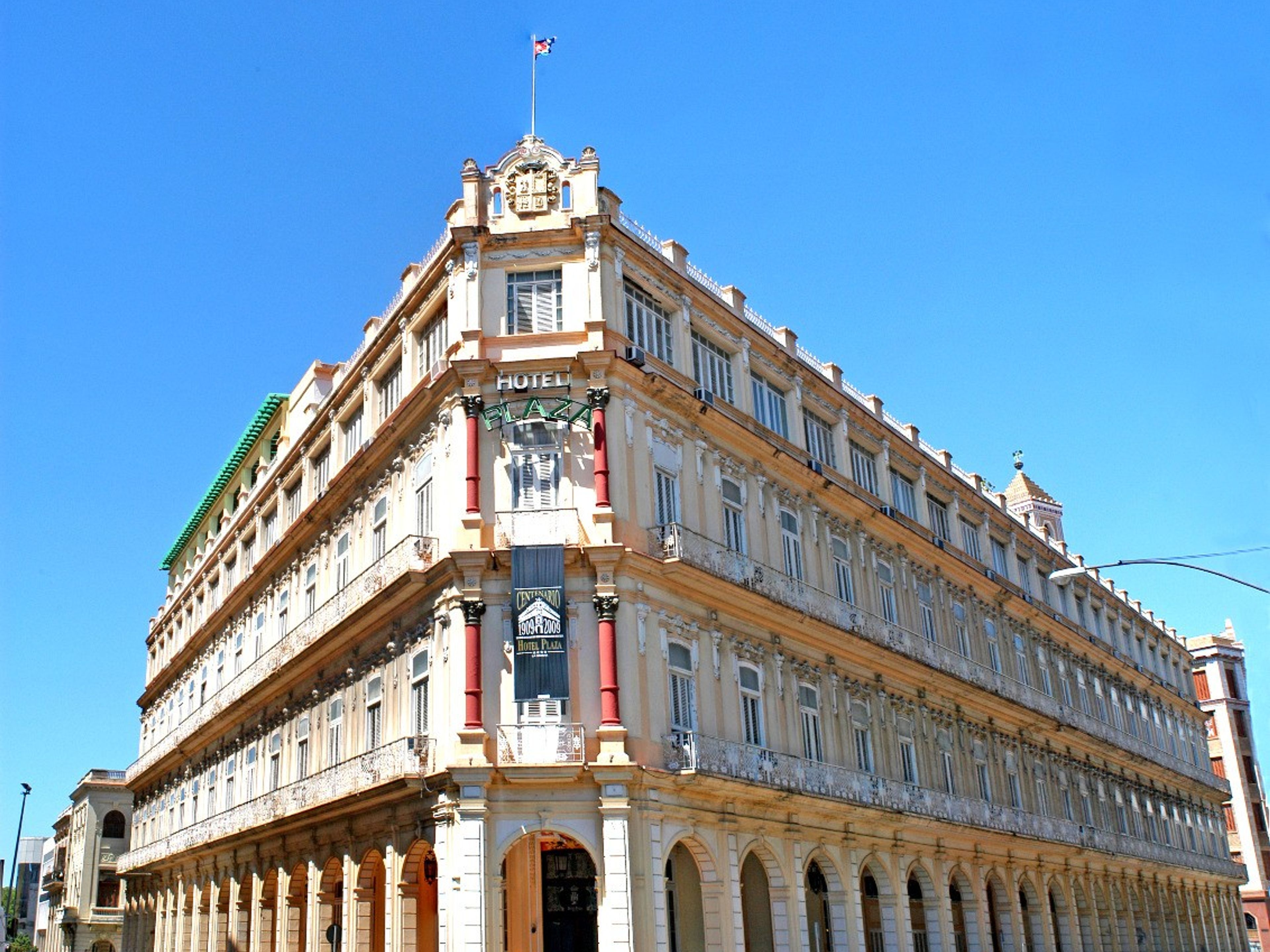 GRAN CARIBE PLAZA Hotel