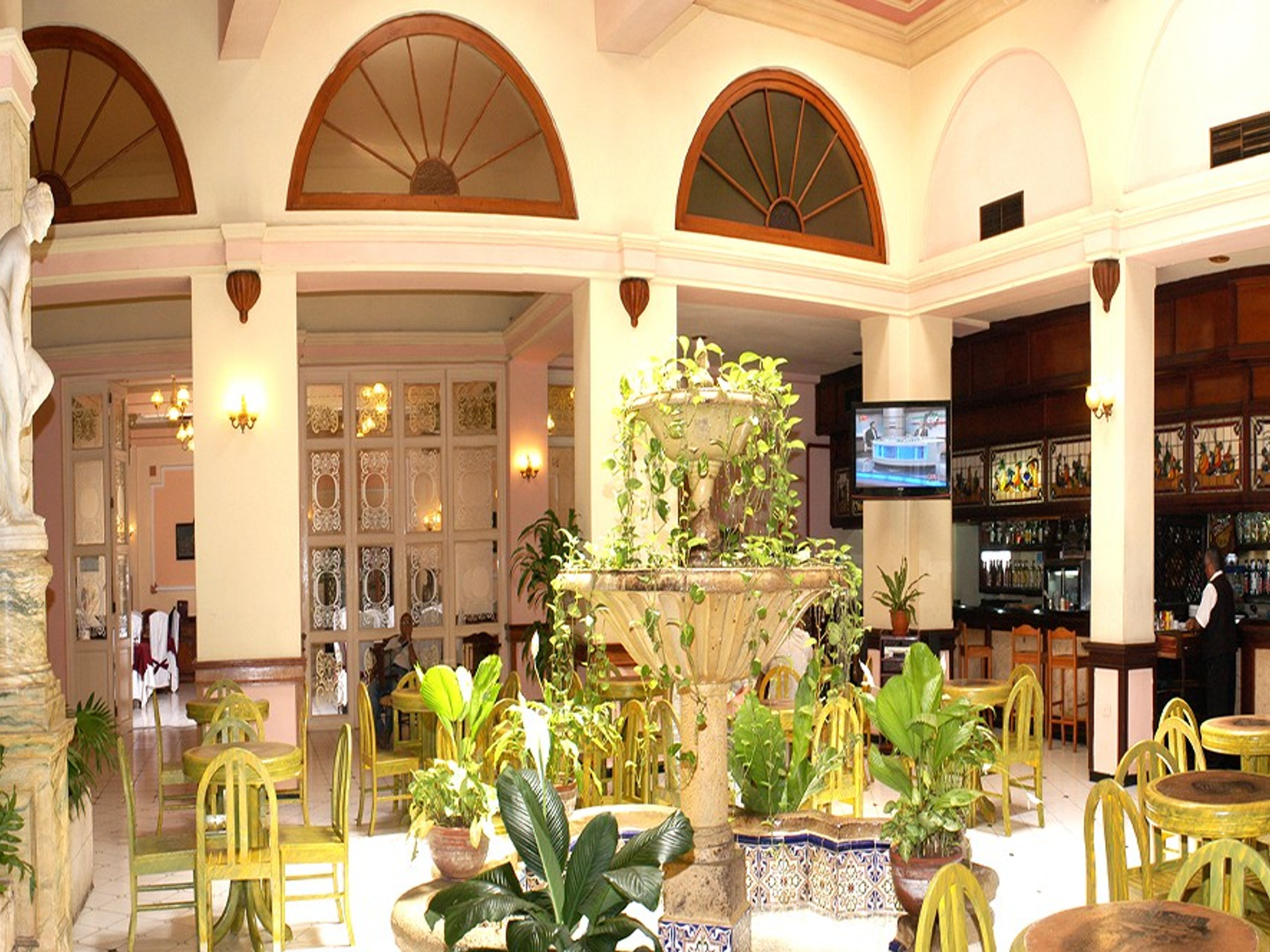 Oтель GRAN CARIBE PLAZALobby Bar Vitral Plaza