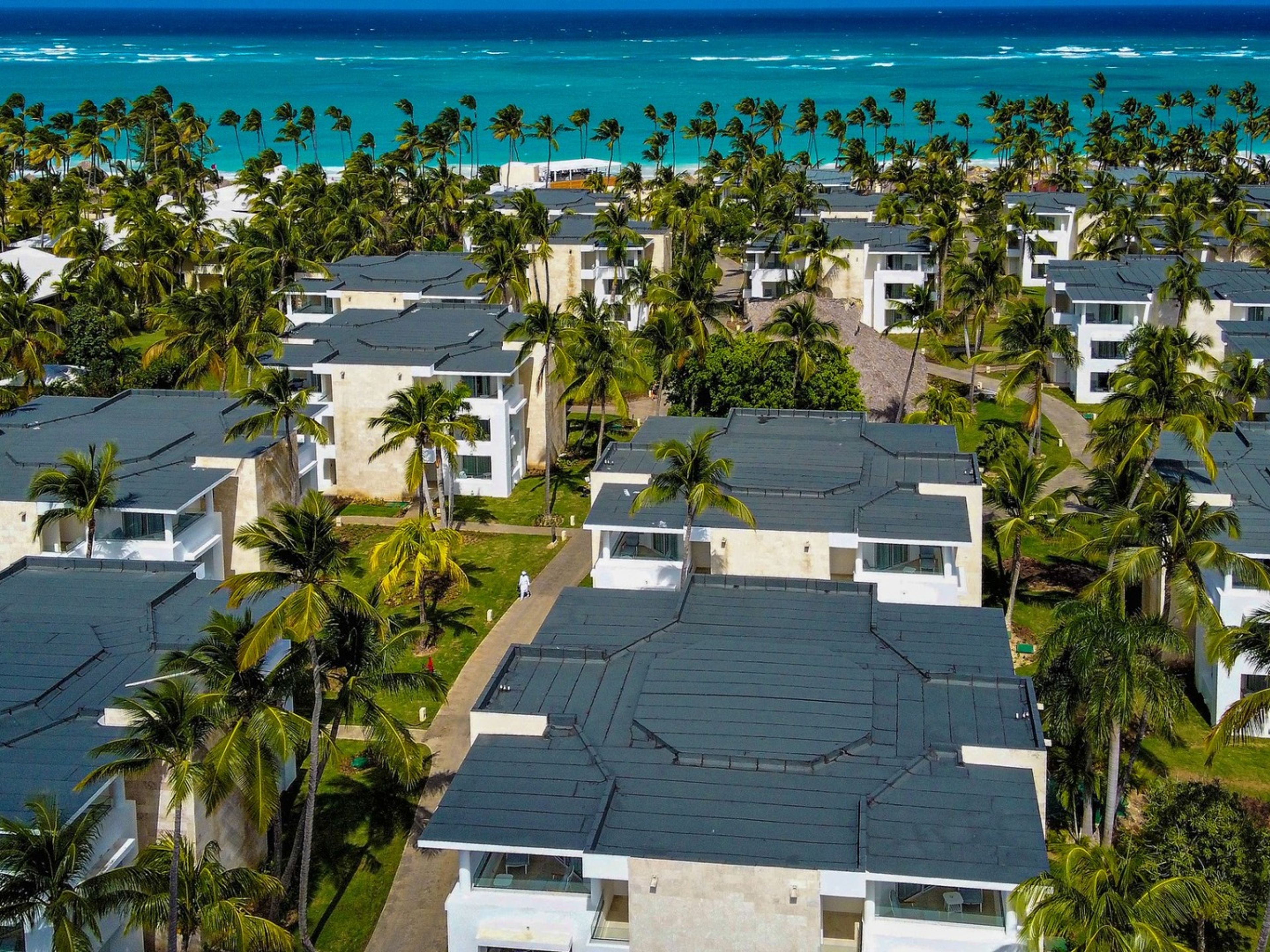 Hotel GRAND BAVARO PRINCESS ALL SUITES RESORTS, SPA & CASINO.Hotel's aereal panoramic view.