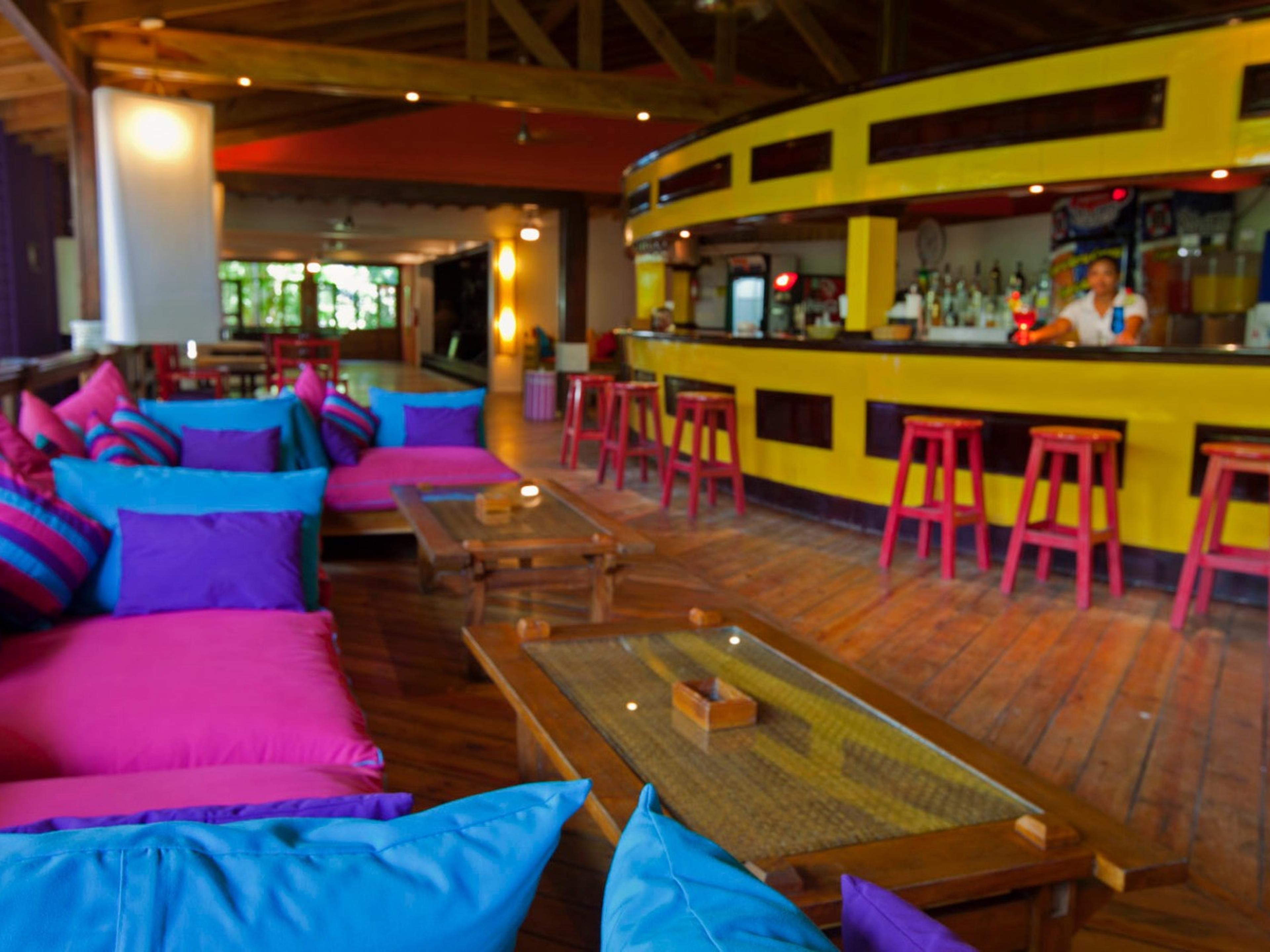 Henry Morgan Hotel & Beach ResortLobby Bar