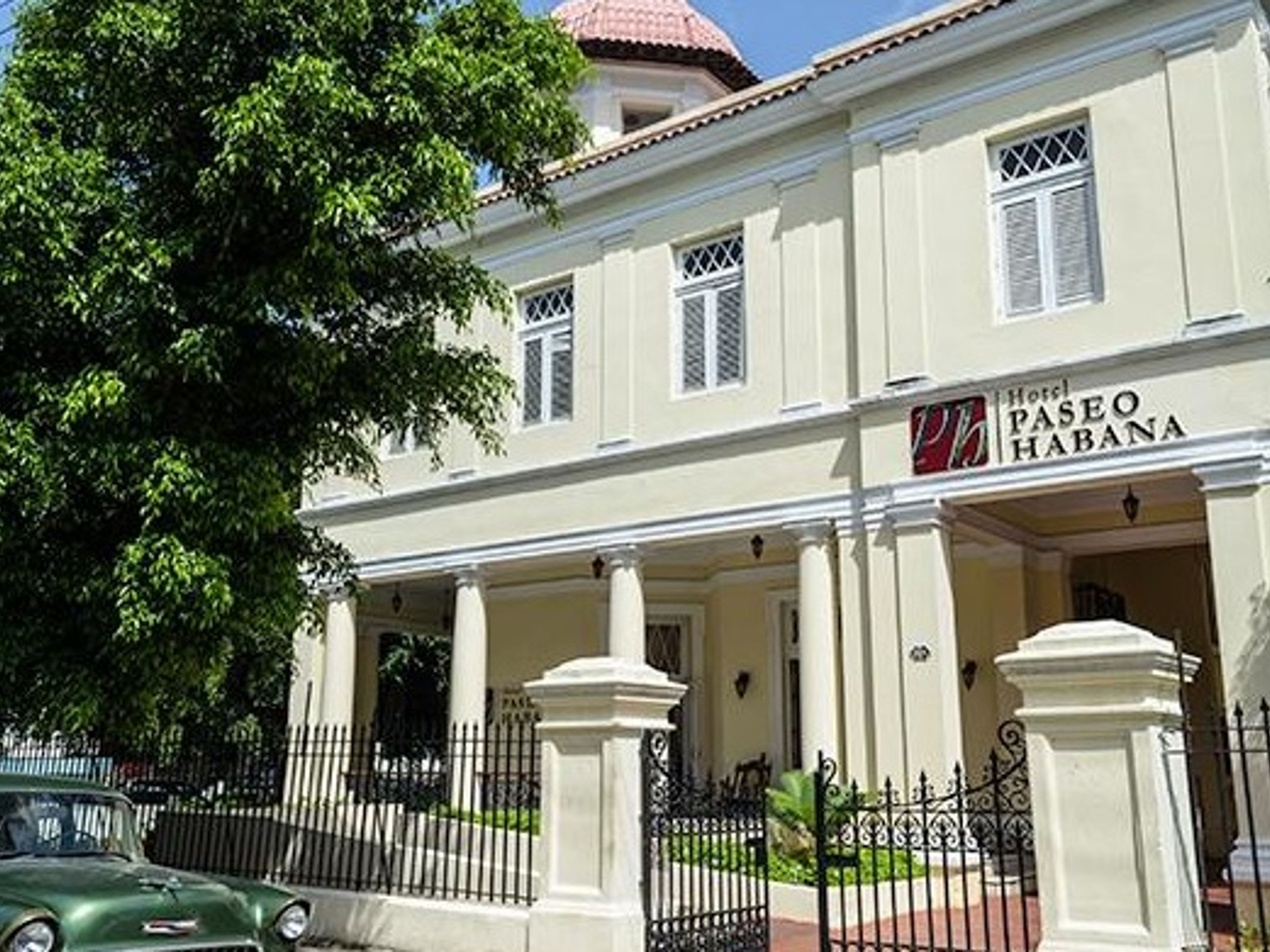Отель ISLAZUL PASEO HABANA