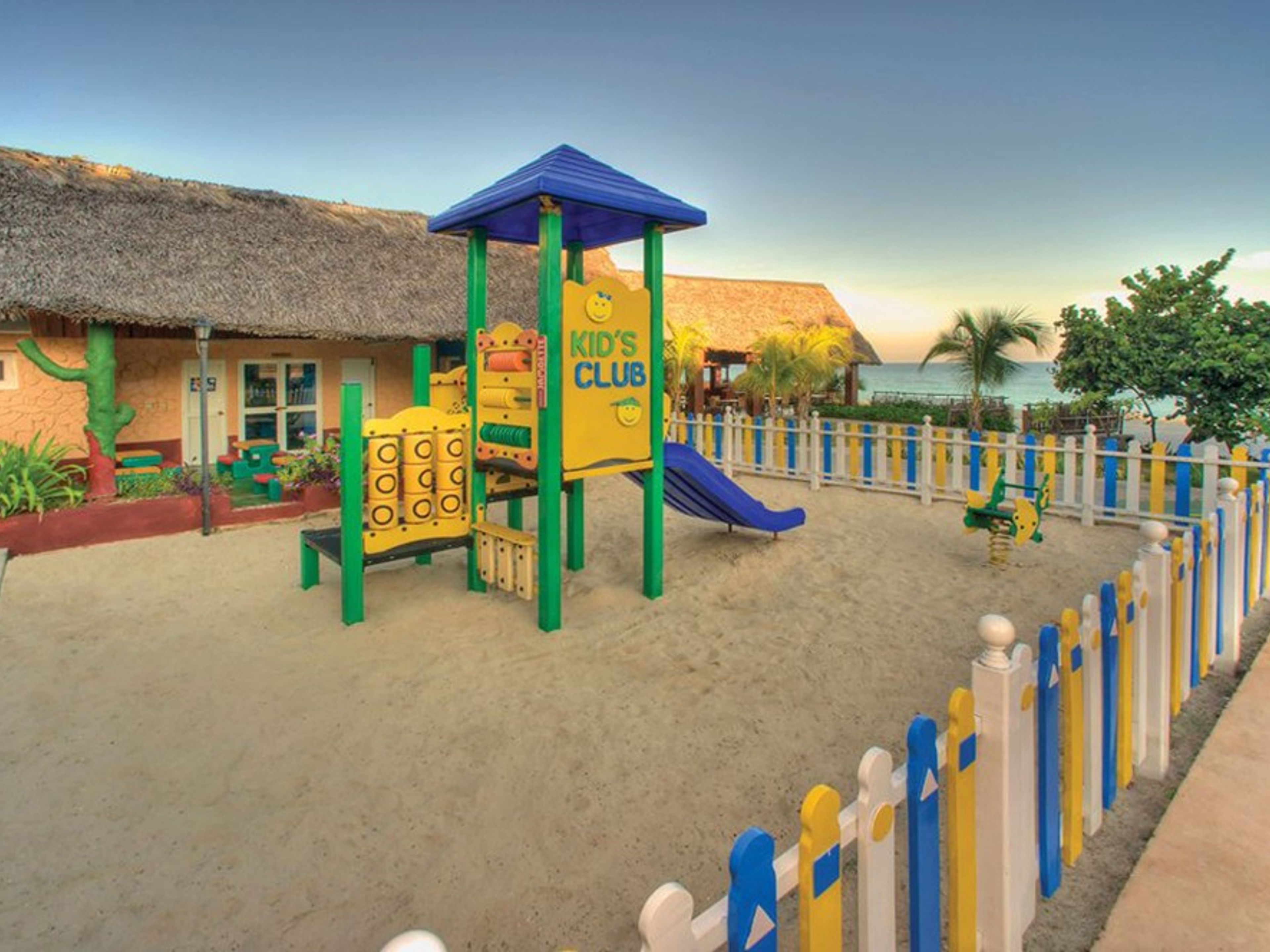 Отель BELLA COSTAChildrens Mini club