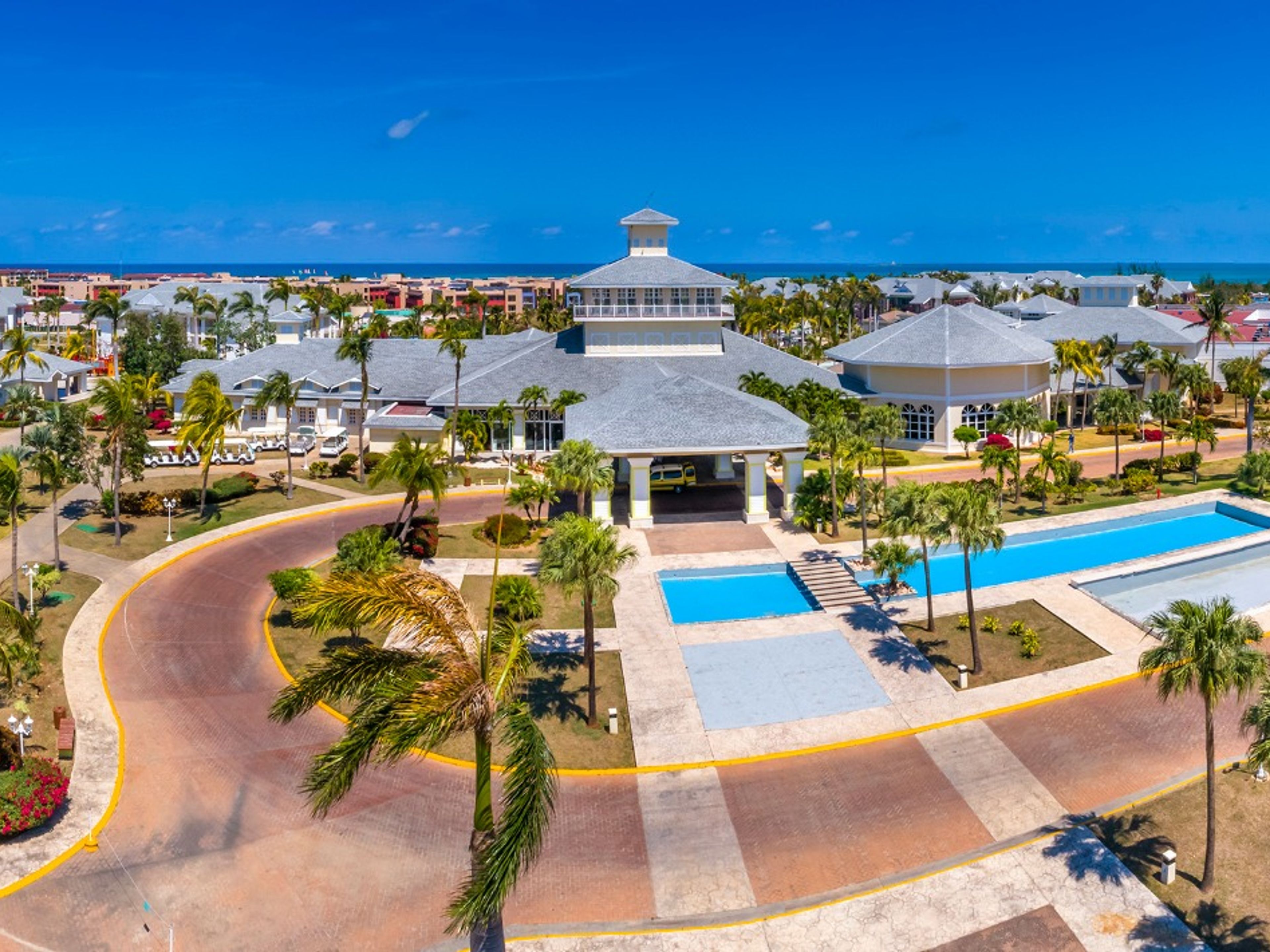 MELIÁ PENÍNSULA VARADERO ALL INCLUSIVE HotelHotel´s aereal panoramic view