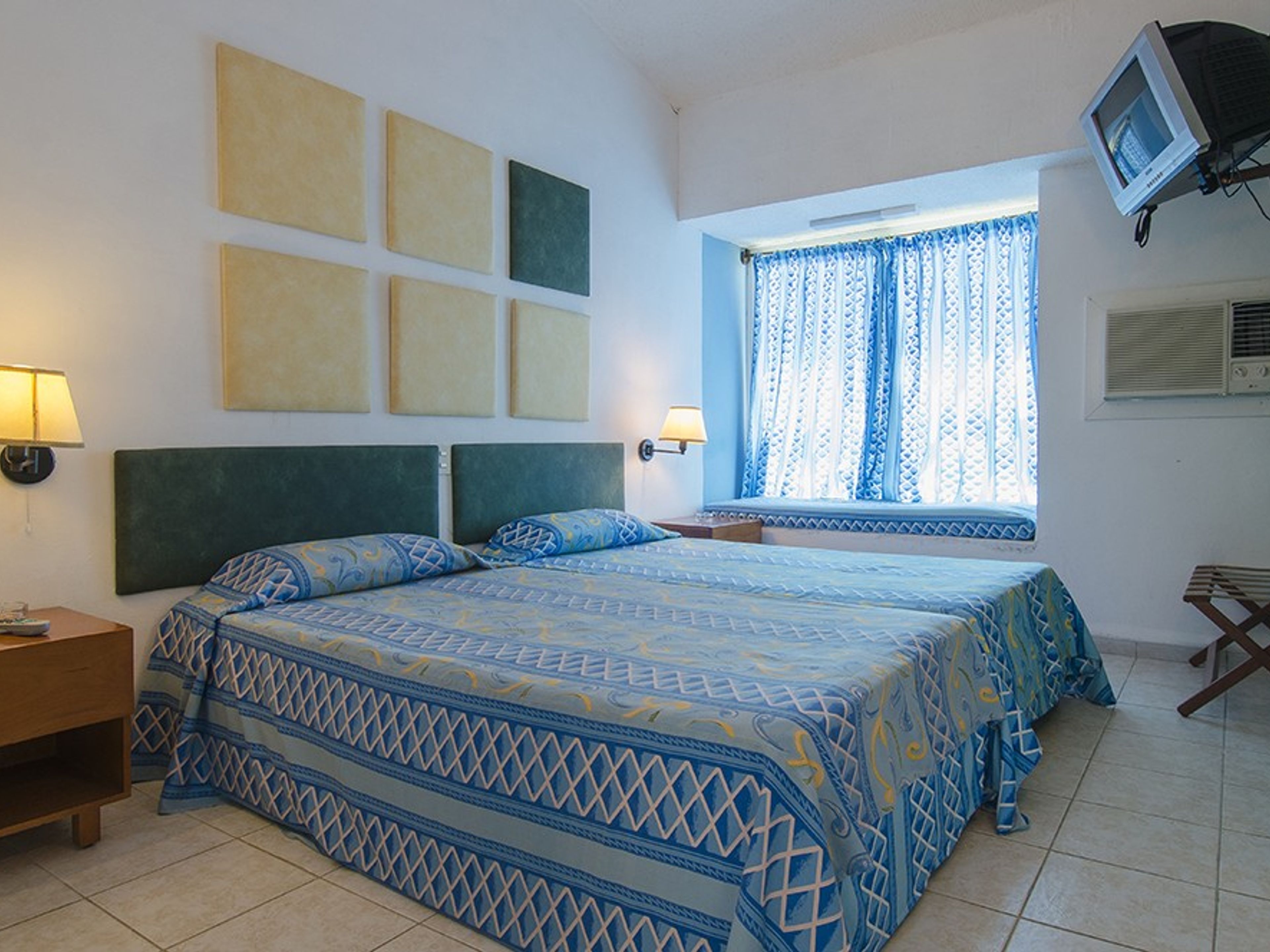 Hotel GRAN CARIBE RANCHO LUNASuite Room