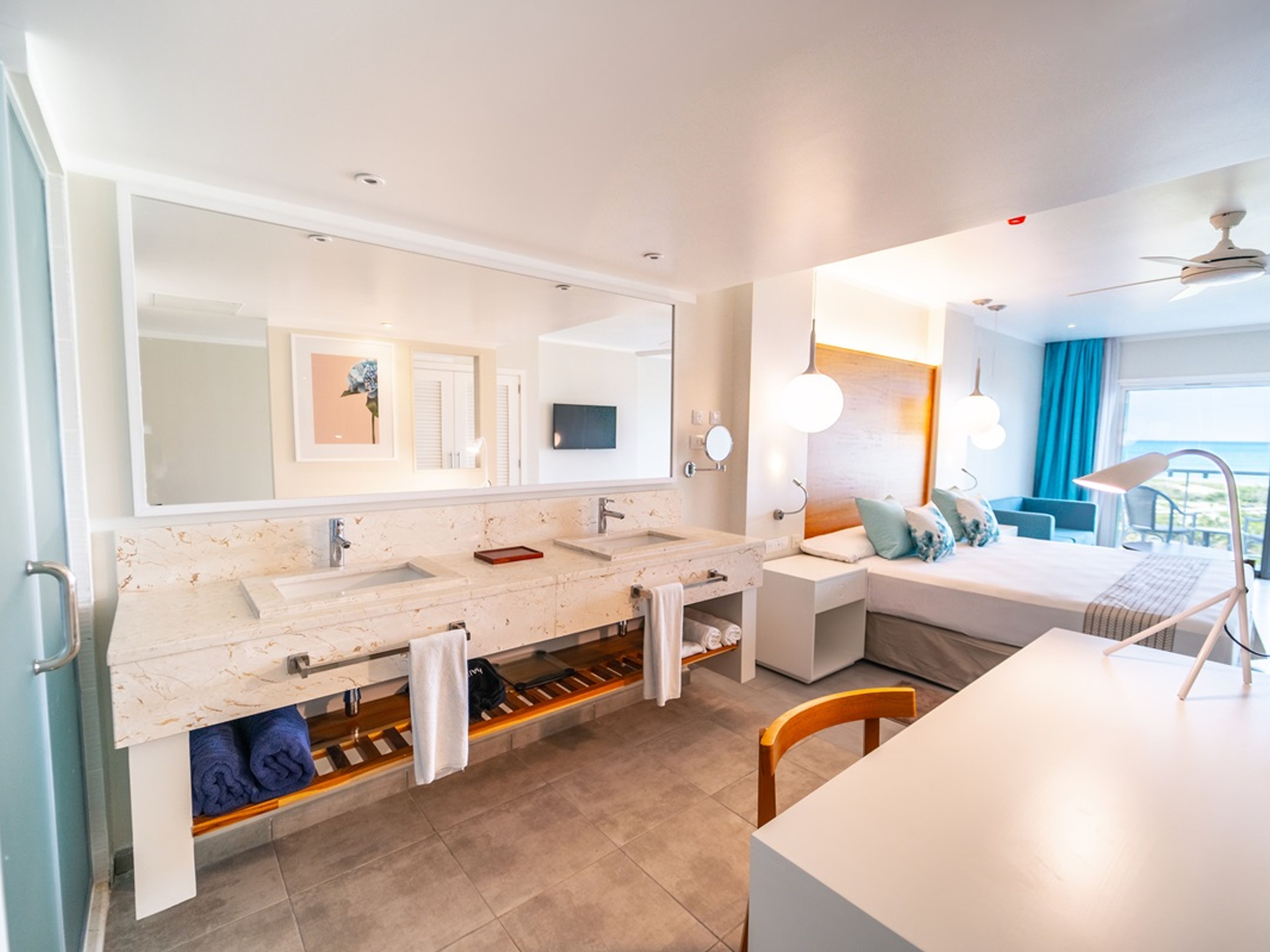 Hôtel SANCTUARY WHITE SANDS- Exclusivement pour les adultes de plus de 18 ansDELUXE JUNIOR SUITE OCEAN VIEW Room.