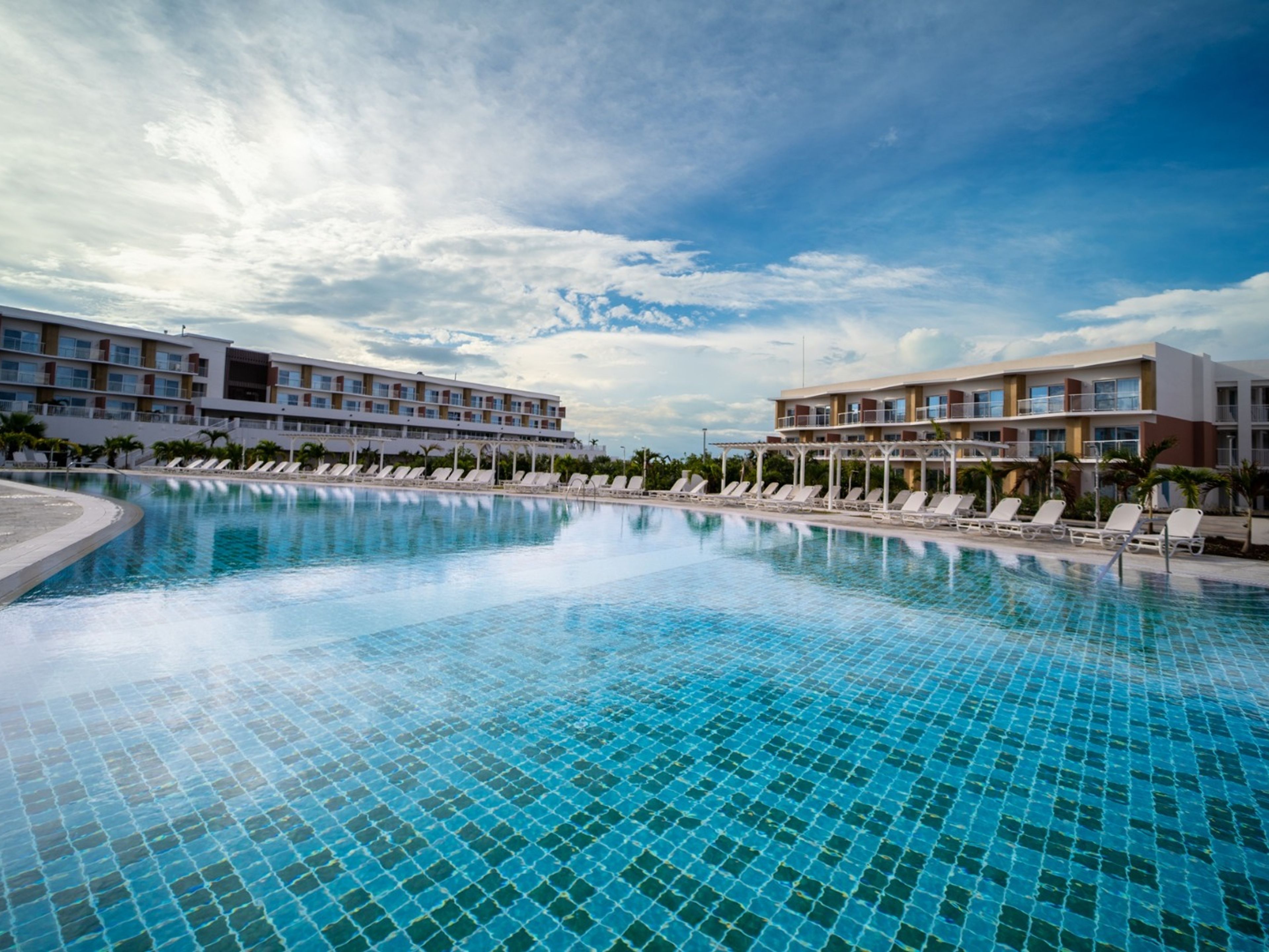SANCTUARY WHITE SANDS Hotel - Adults Only Over 18 Years OldHotel's pool panoramic view.