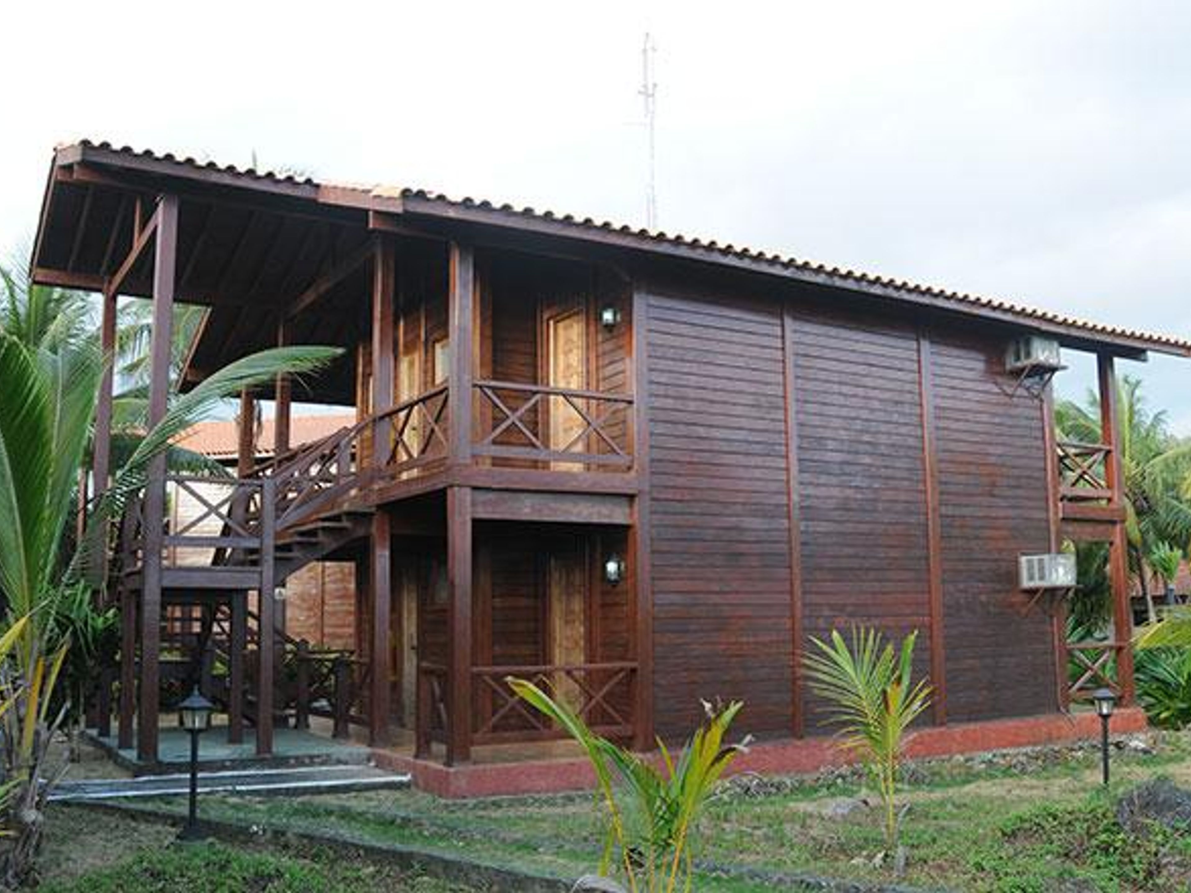 MAGUANA VillaPanoramic villa view