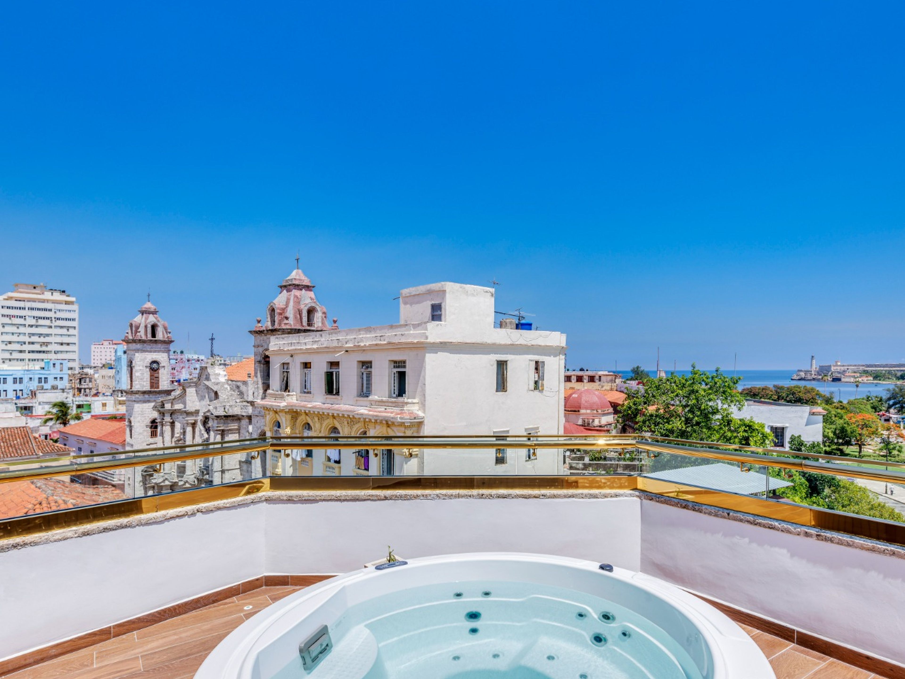 Hôtel INNSIDE HABANA CATEDRALTHE TOWNHOUSE SUITE BAY VIEW
