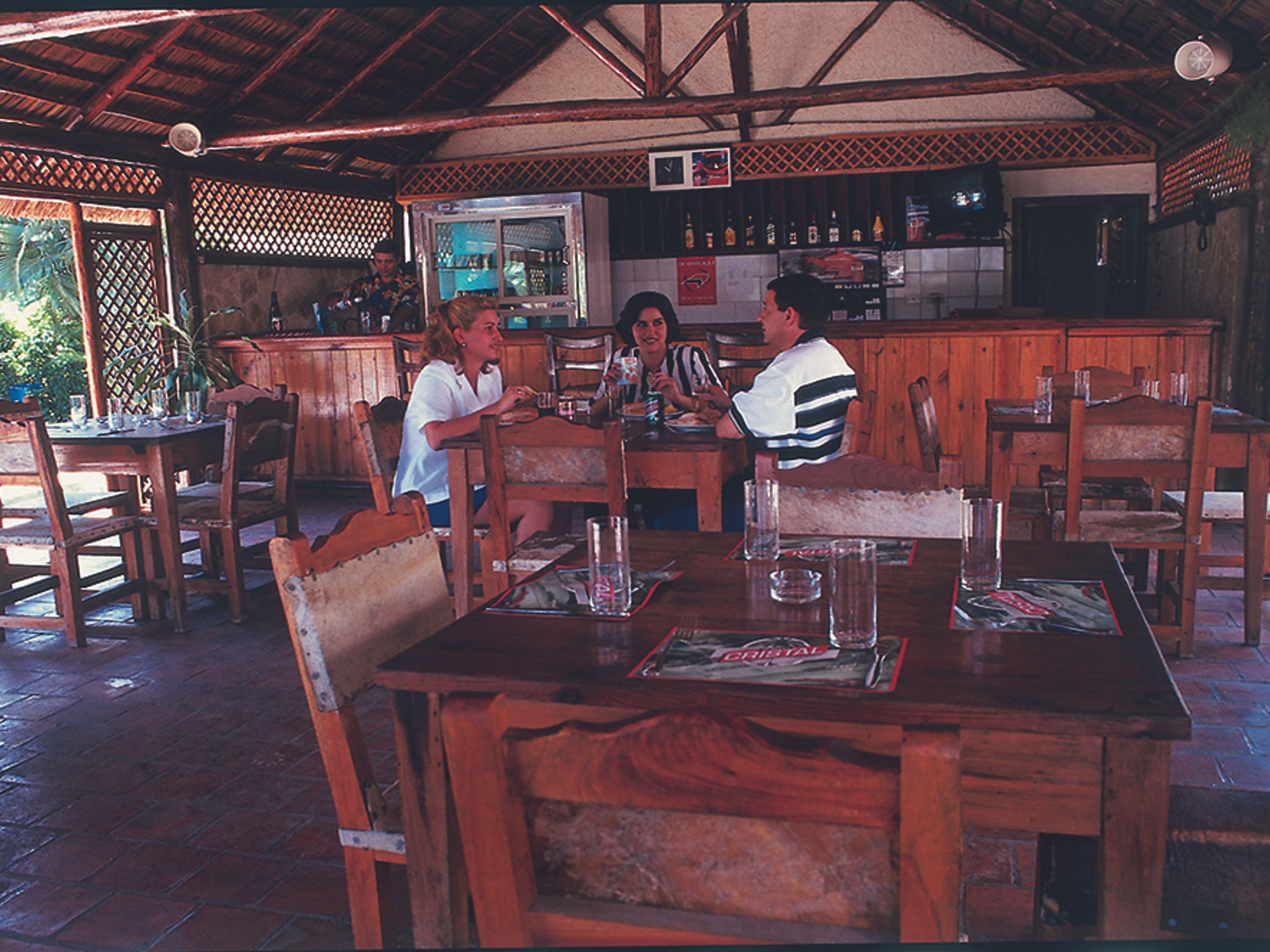 Hotel Cubanacan MariposaPool Snack Bar