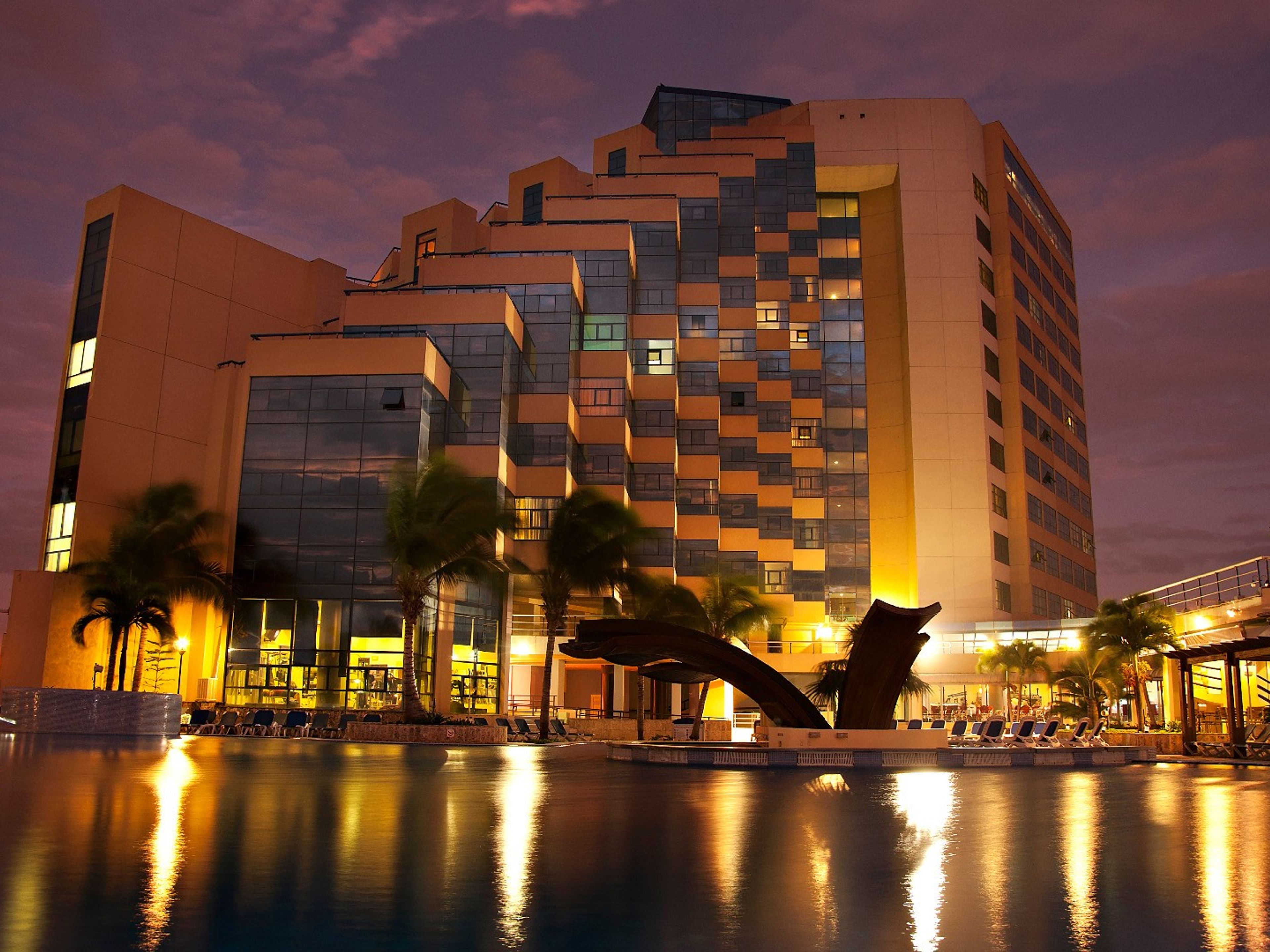 ASTON PANORAMA Hotel (Eröffnung in Kürze)Panoramic hotel & pool view