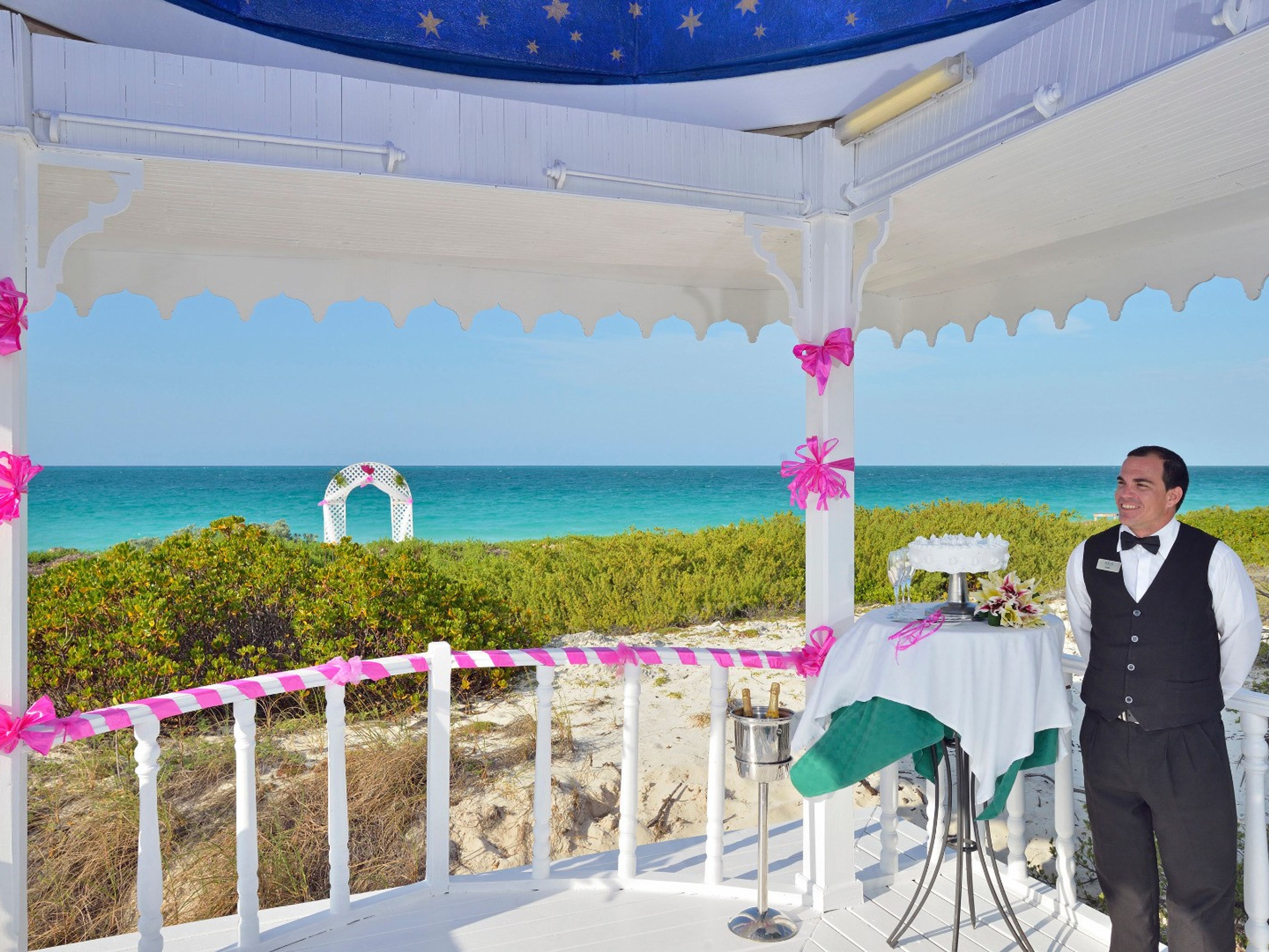 MELIÁ CAYO SANTA MARÍA ALL INCLUSIVE & SPA HôtelWedding's gazebo at the beach