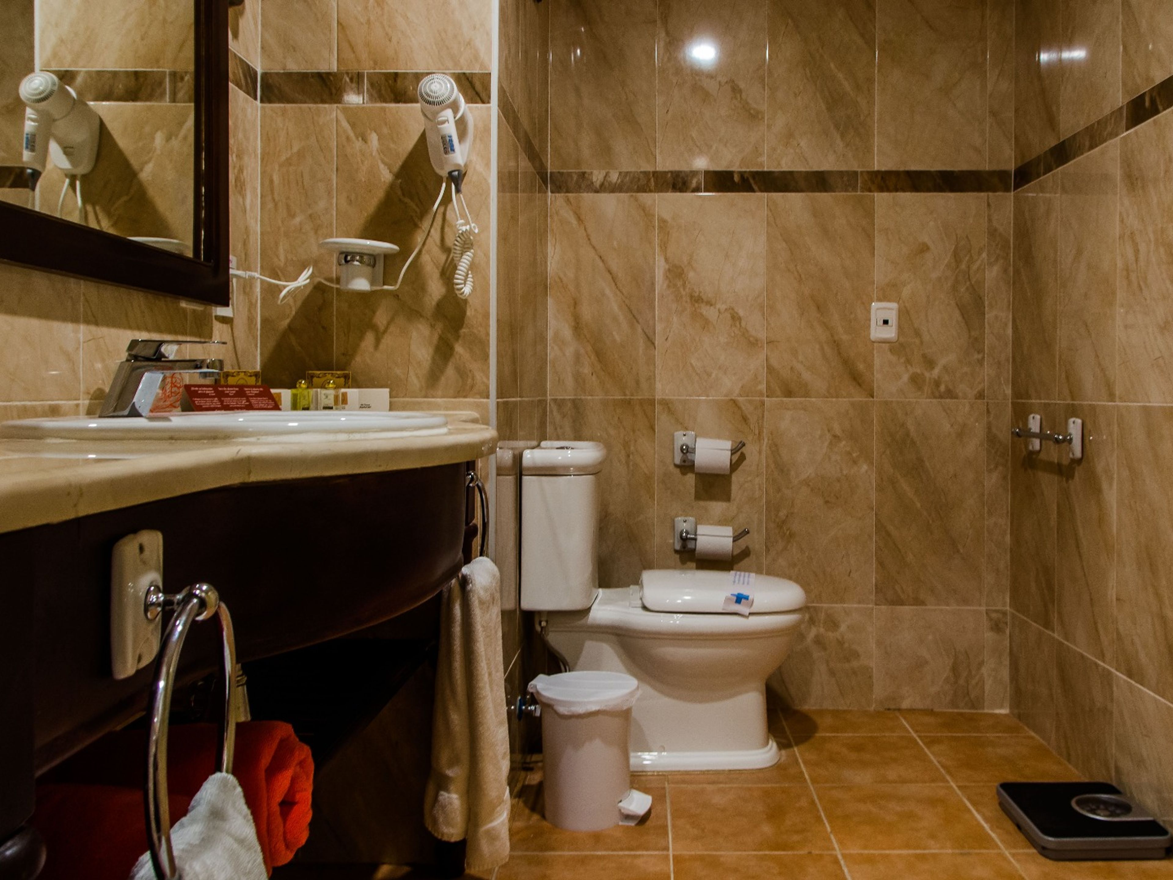 Hotel E La CalesaBathroom's view